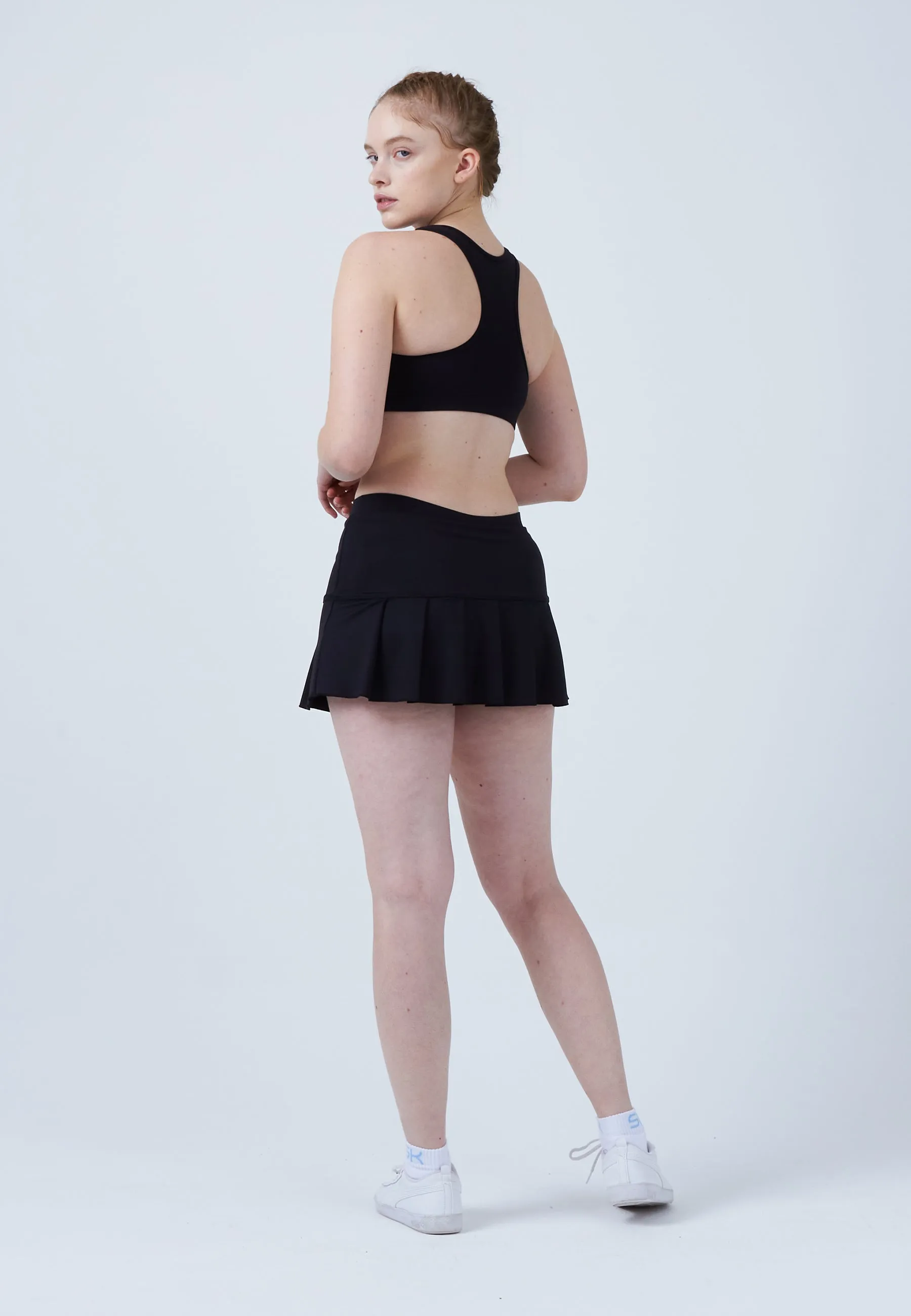 Relaxed Motion Street Vibe Pleated Tennis Skort, black