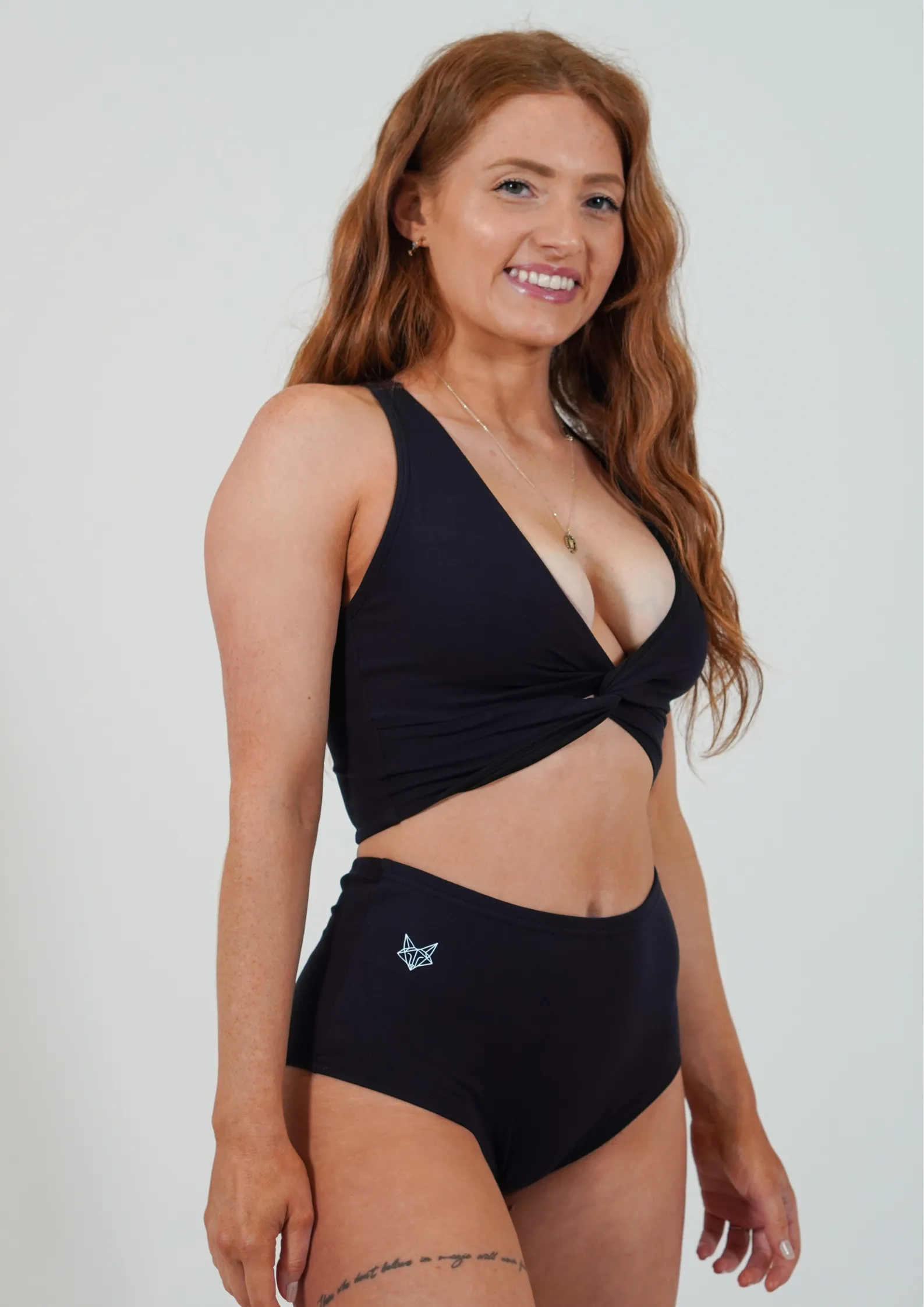 Staple Crossover Sports Bra individual sports Non-Restrictive Band