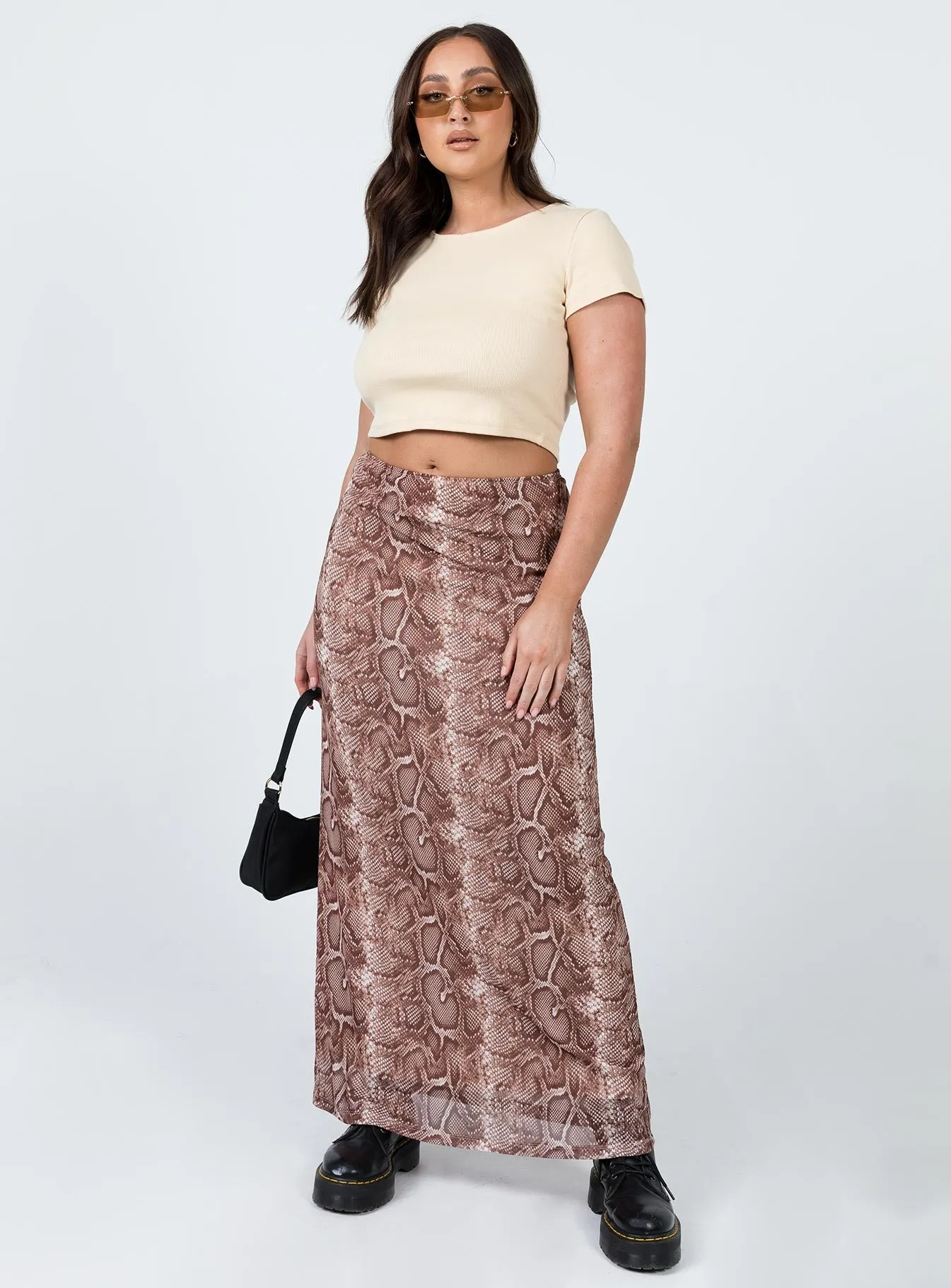 Athletic and Cool Classic Cropped Tee Beige Petite