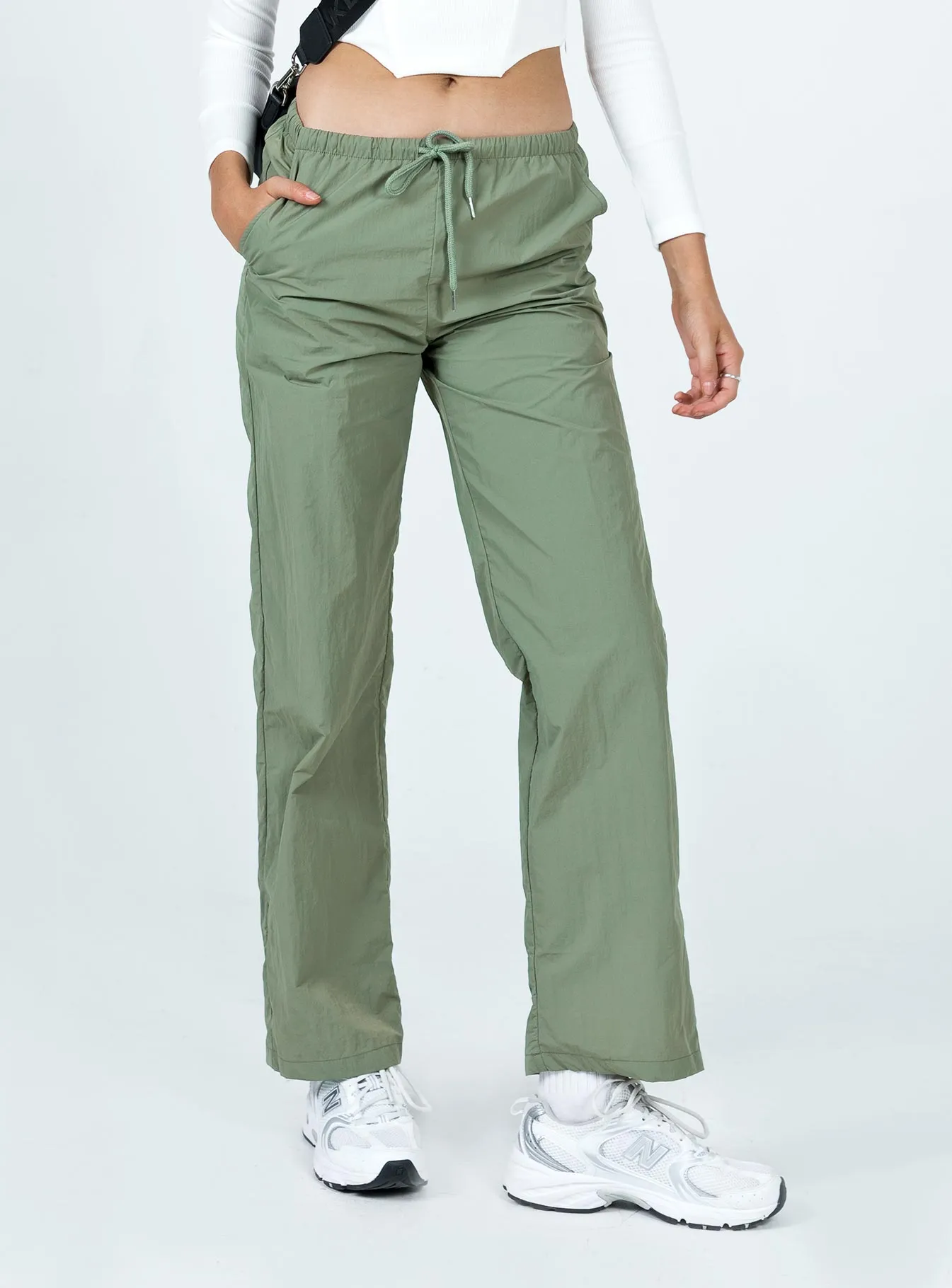 No Sagging Comfortable Fit Wear Darlington Parachute Pants Khaki