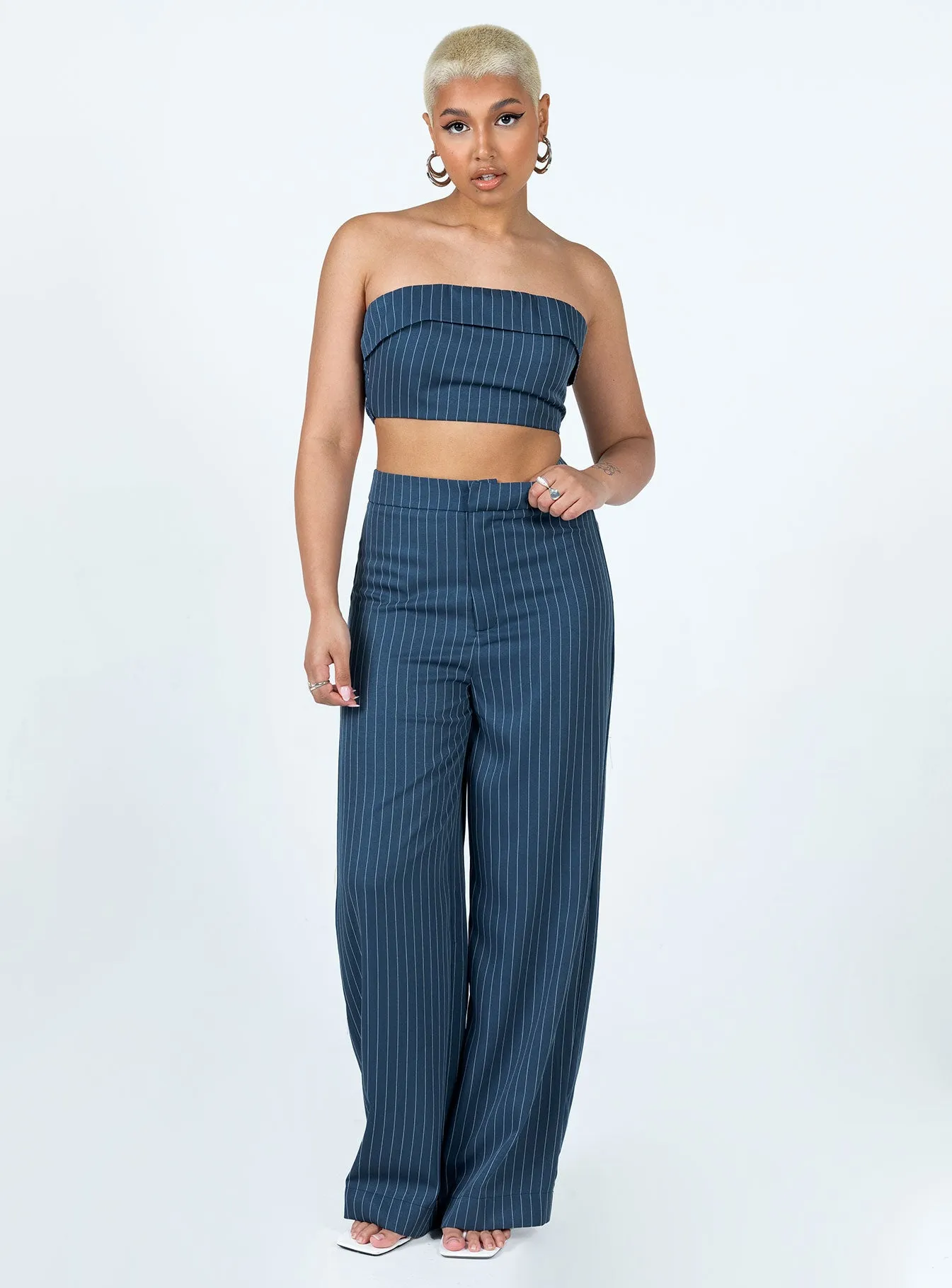 Fitted Style No Gap Waist Construction Sammie Set Navy