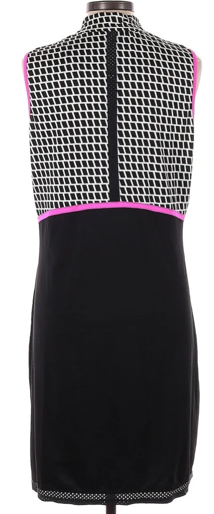 Tail Activewear Black & White Sleeveless Golf Dress with Pink Trim MSP$100 Cool Look Sleek Tone