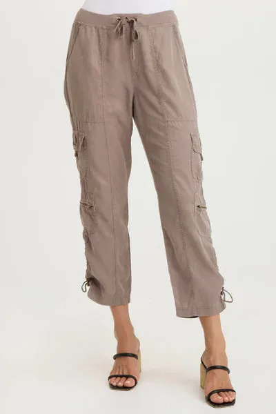 Smile Glow XCVI SELMY CROPPED CARGO  - TAN