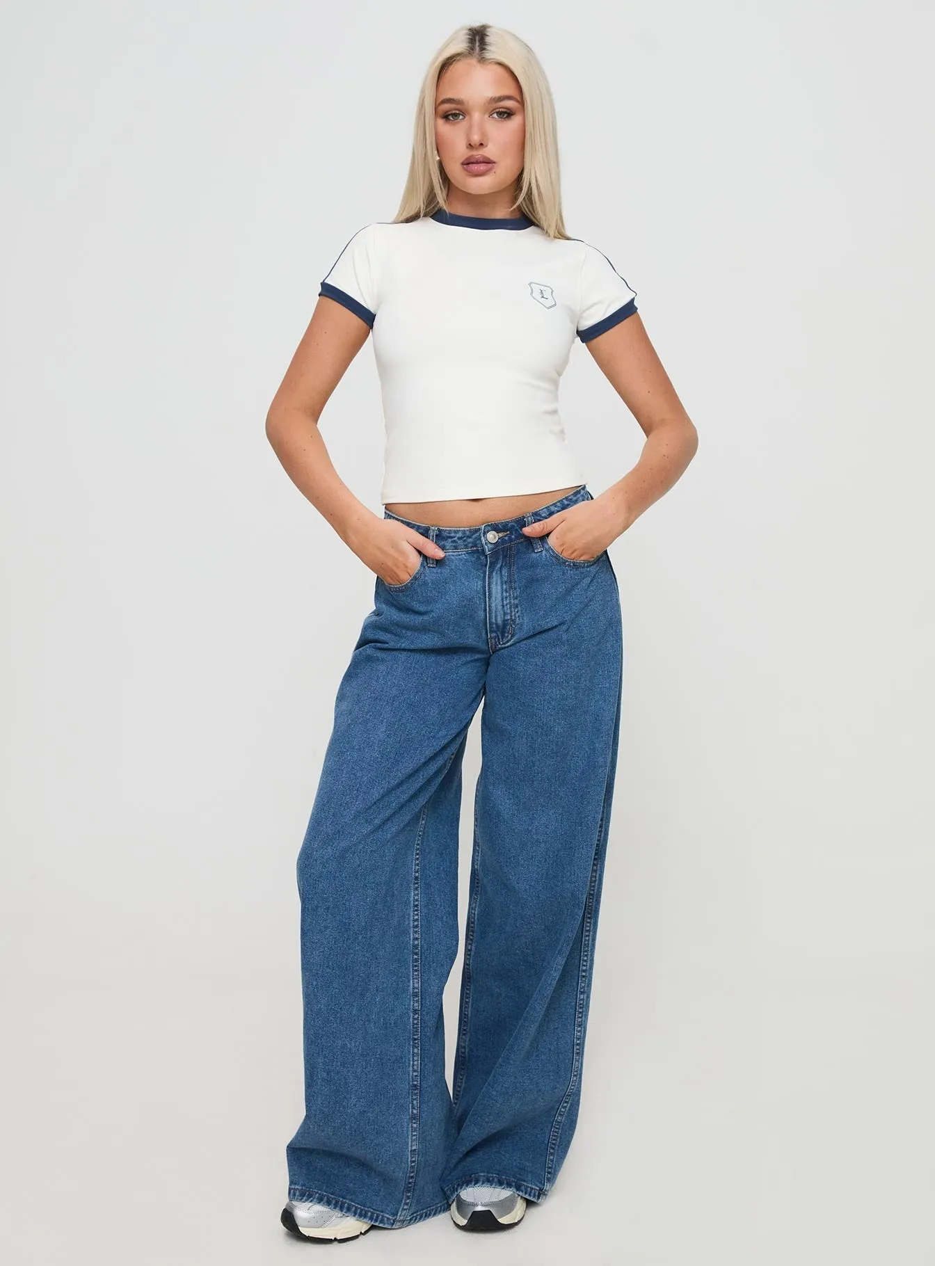 V neck elegance Wrinkle Resistant Material Clubhouse Tee Ivory