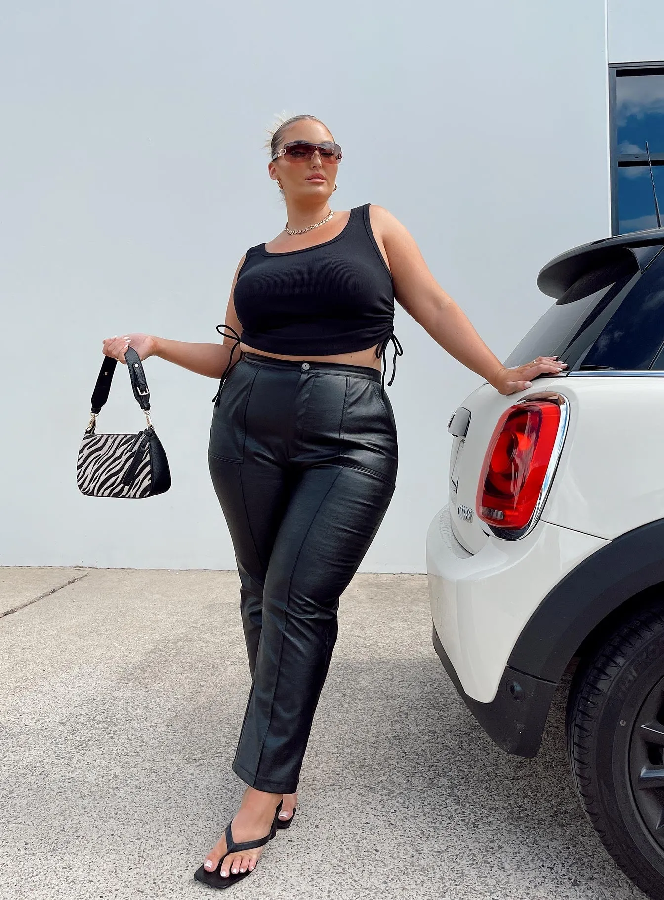 Encore Pants Black Curve Breathable mesh design