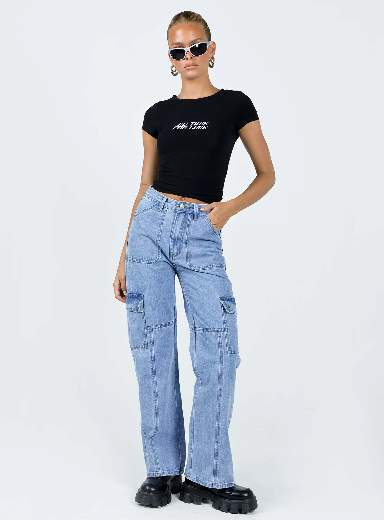 HighThreadCount Relaxed Vibes No Time For Love Tee Black