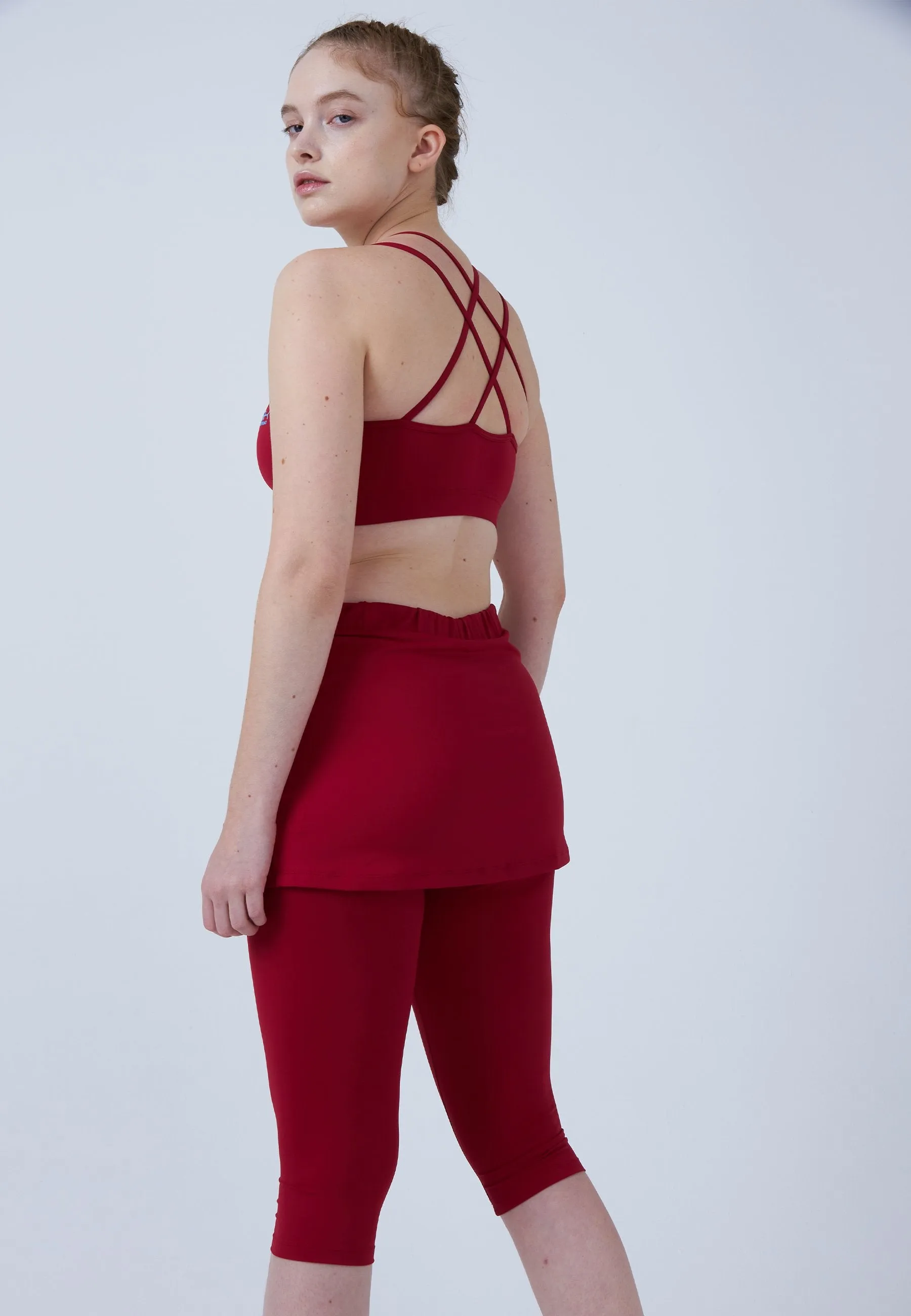 Double Layered Design 2-in-1 Tennis Skapri, bordeaux red