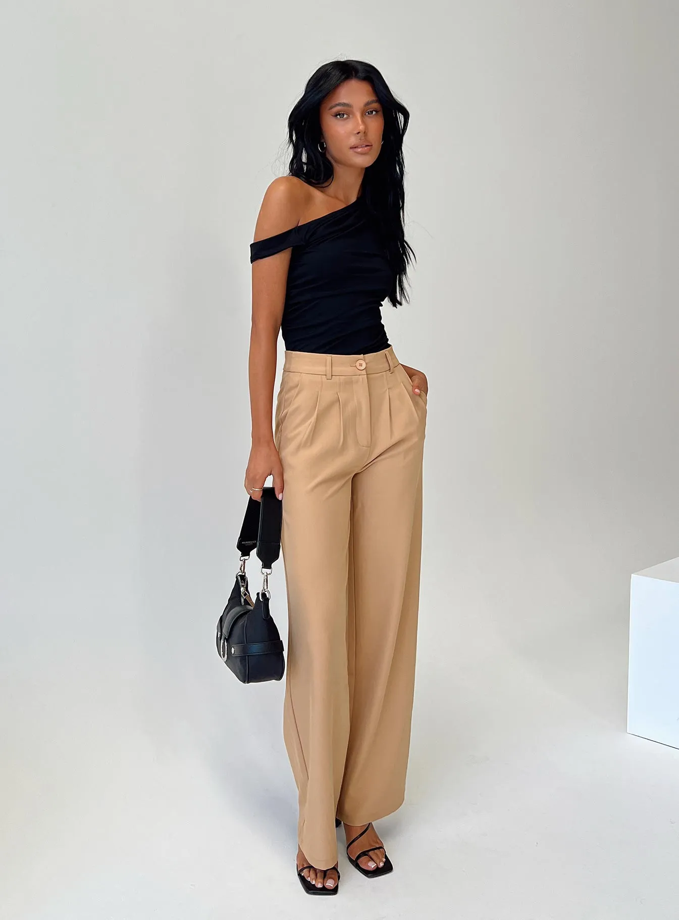 Bootcut shape Reflective details Archer Pants Camel