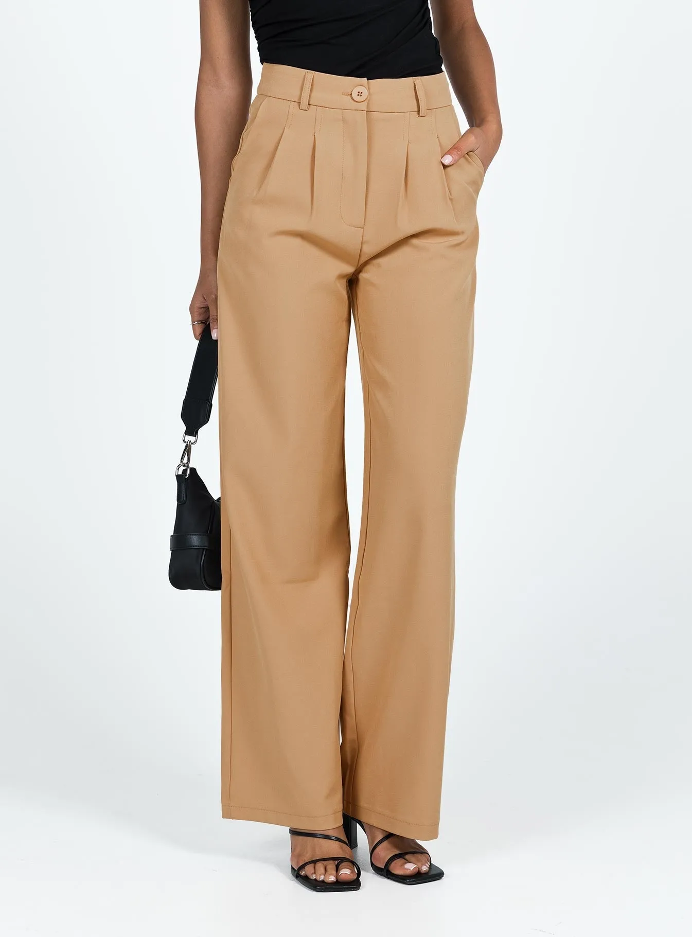 Archer Pants Camel Core Essential