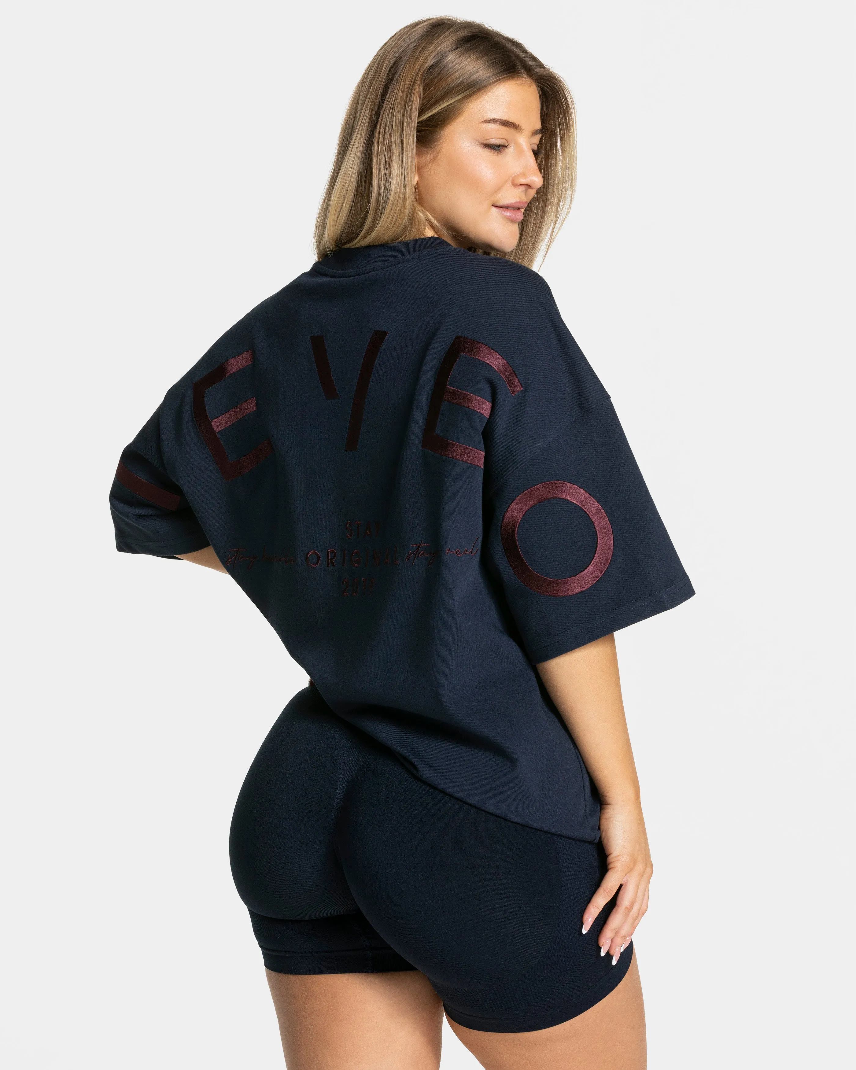StretchComfortWeave Comfy Touch Signature Oversized T-Shirt "Midnight"