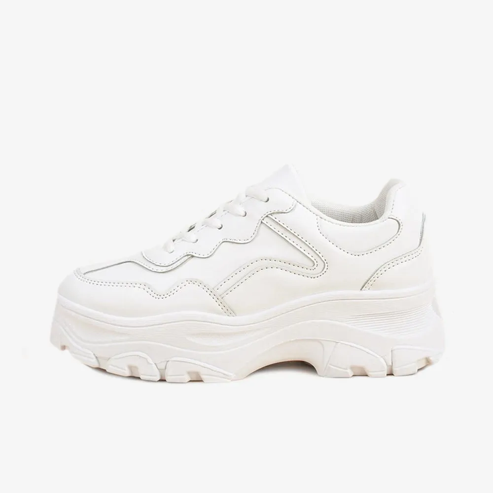 Functional Outfit Key Minimalist Chunky Sneakers