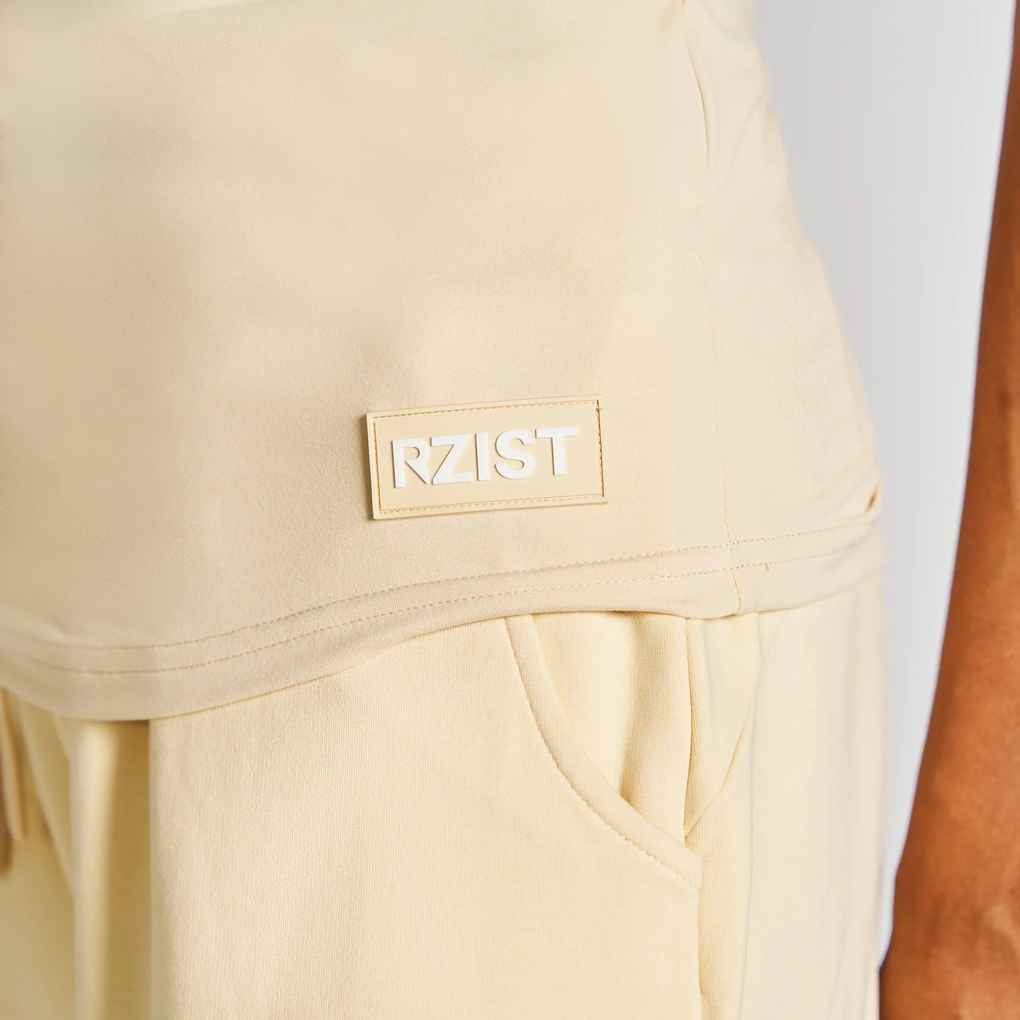 Relaxed Waistband Trendy Fashion Sportswear Hem T-Shirt - Macadamia