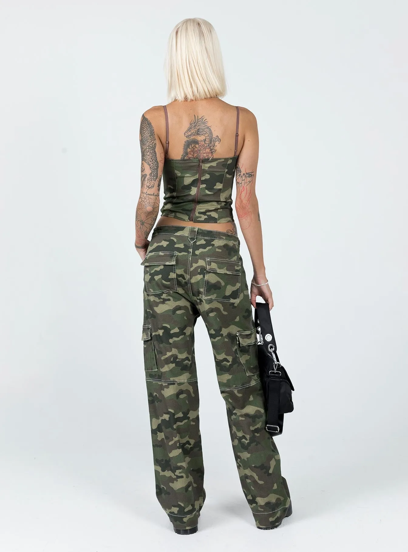 Sight Unseen Camo Cargo Light Shape