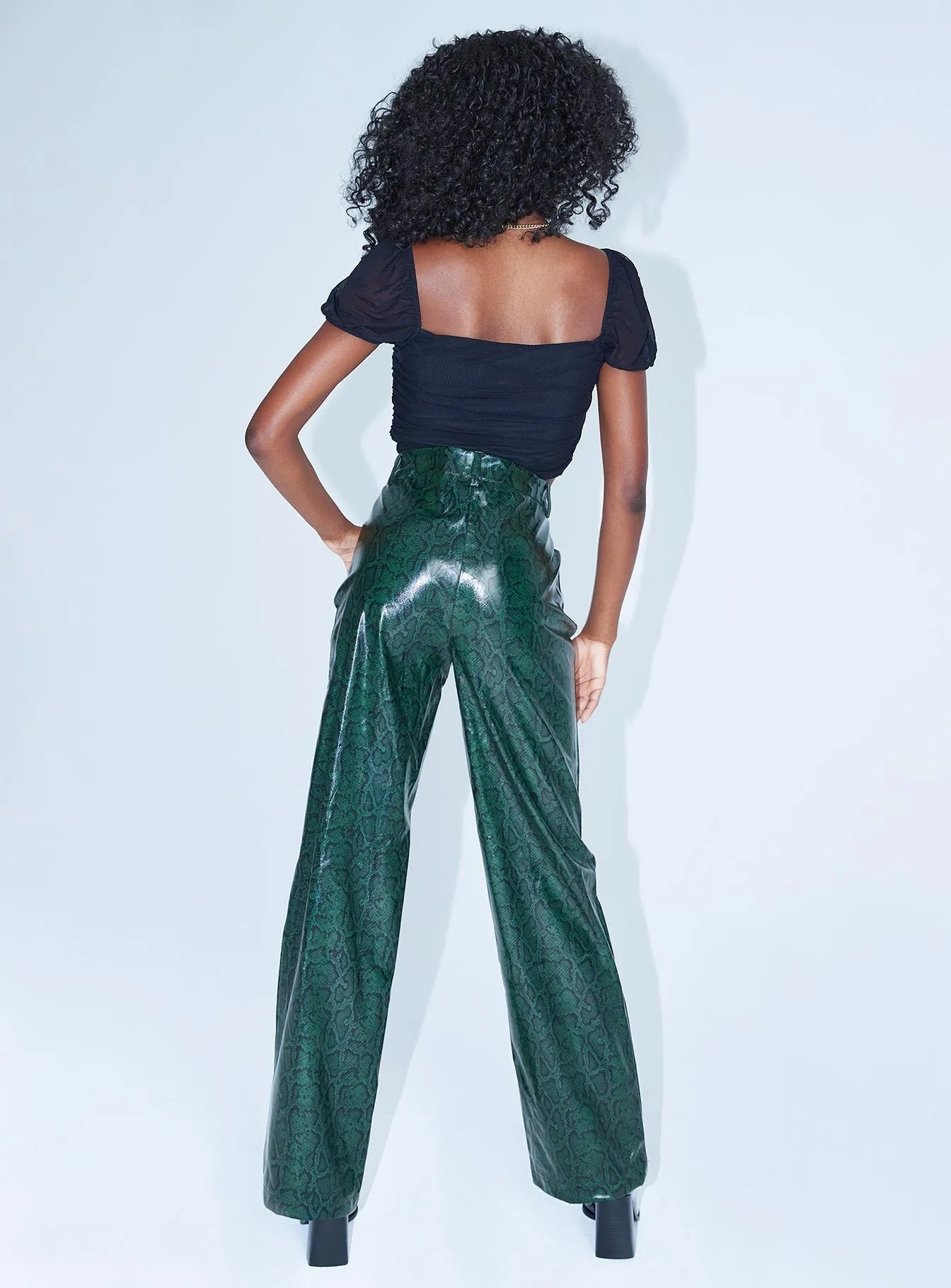 Supportive Fit DoubleLayeredHem Bad Romance Pants Green