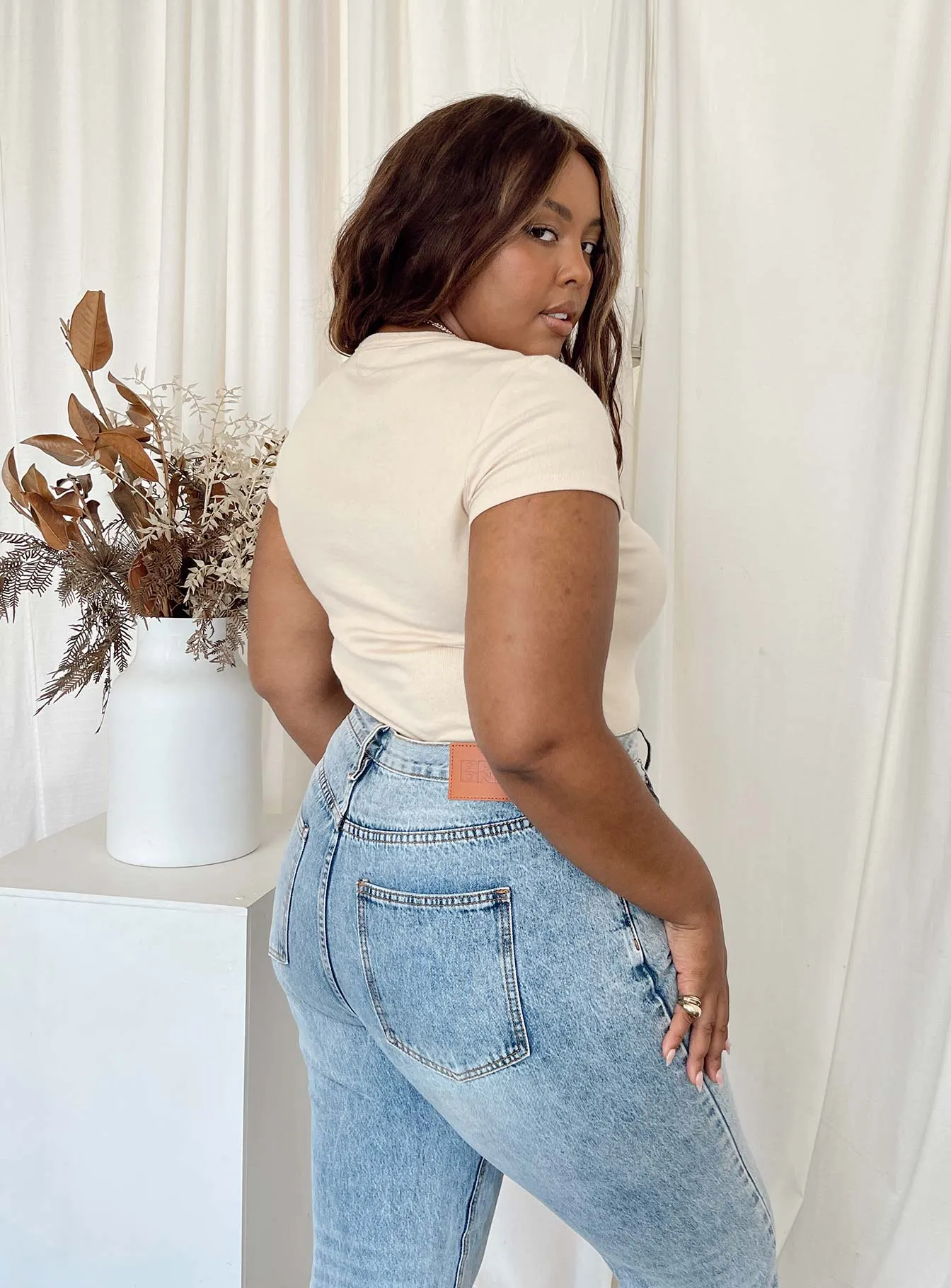Harlea Bodysuit Beige Curve comfortable bodysuit