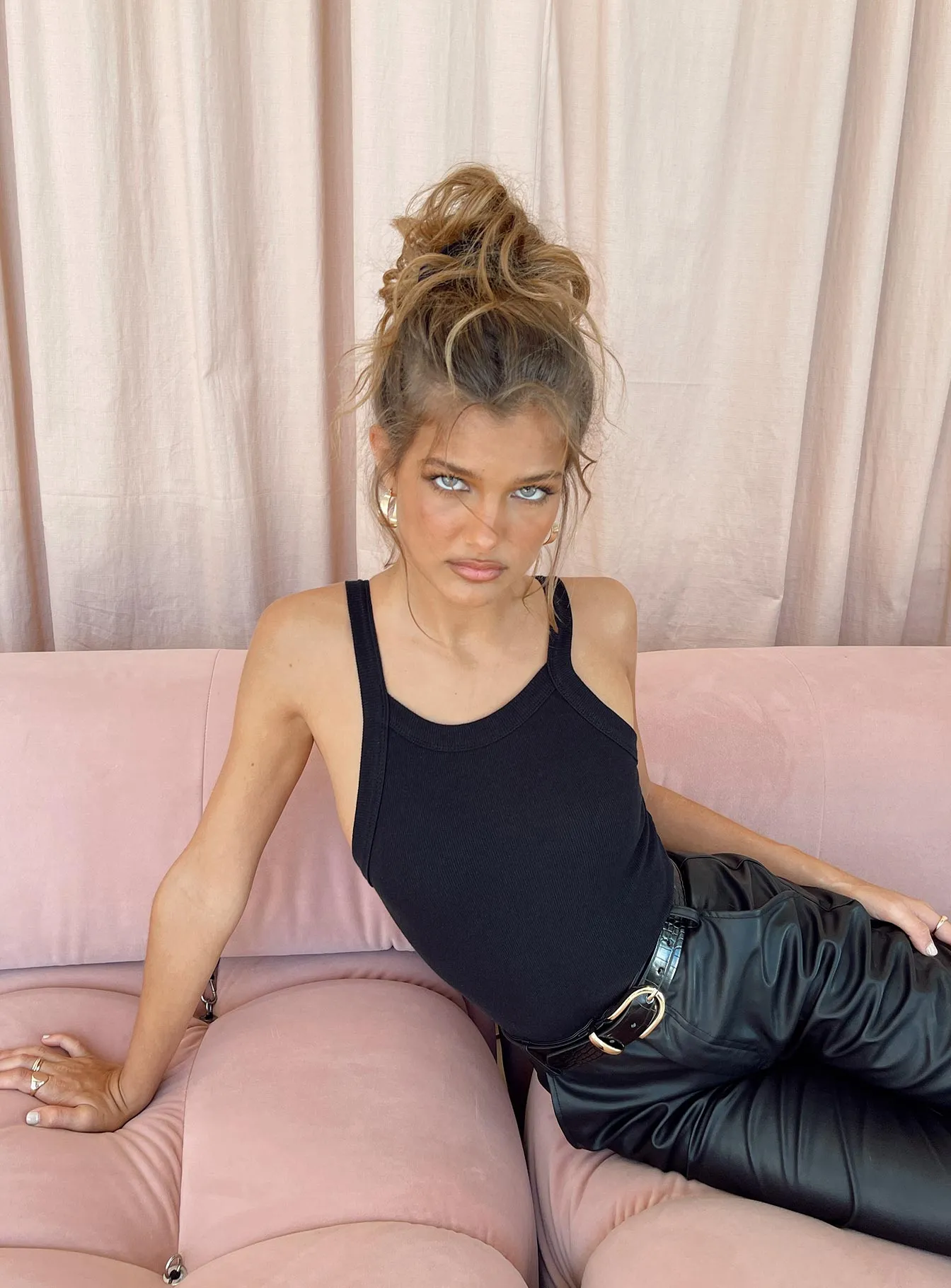 Lindsey Bodysuit Black chic bodysuit