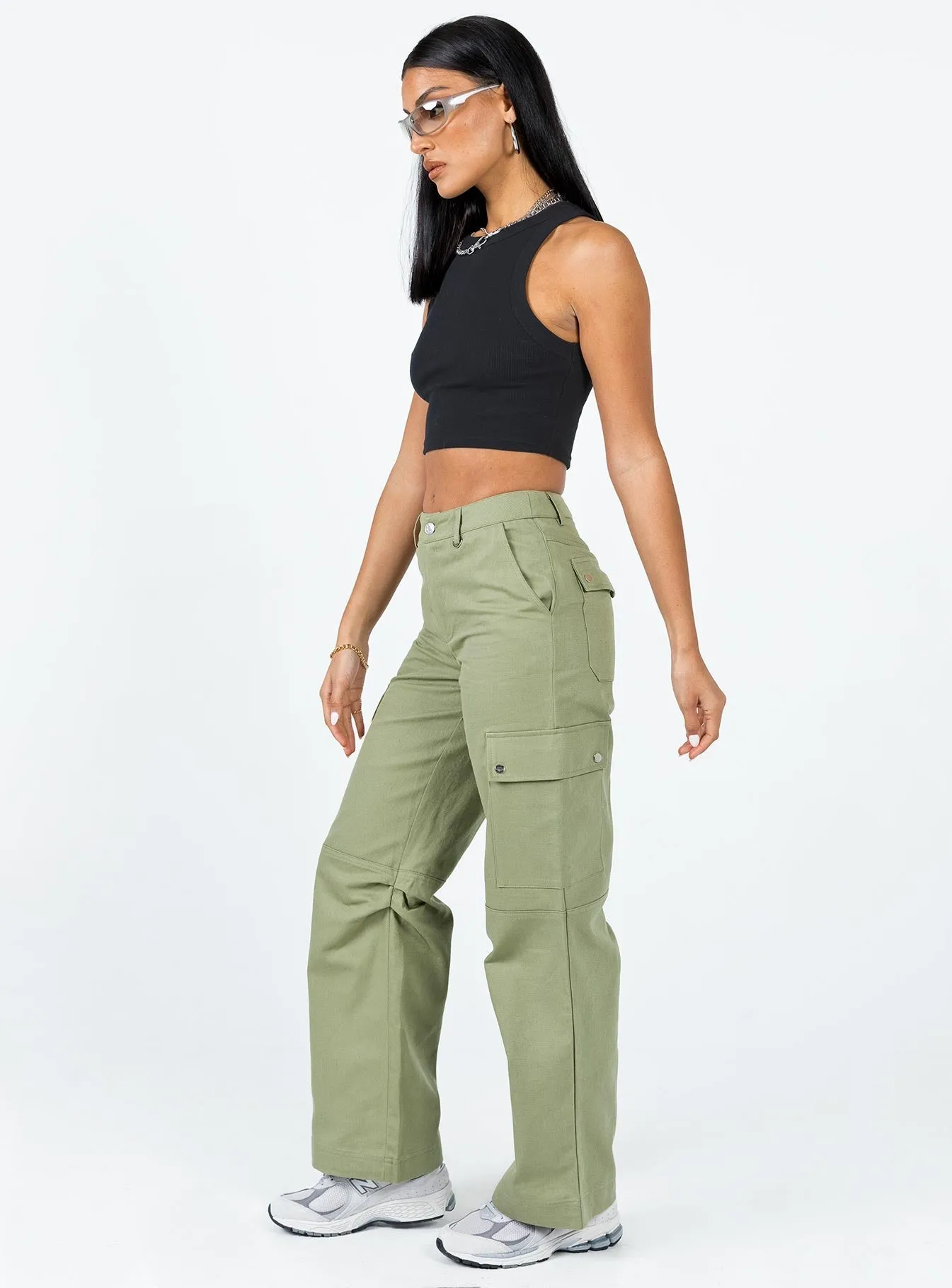 Fallout Mid Rise Cargo Pants Green Sporty Design ErgonomicArticulatedDesign