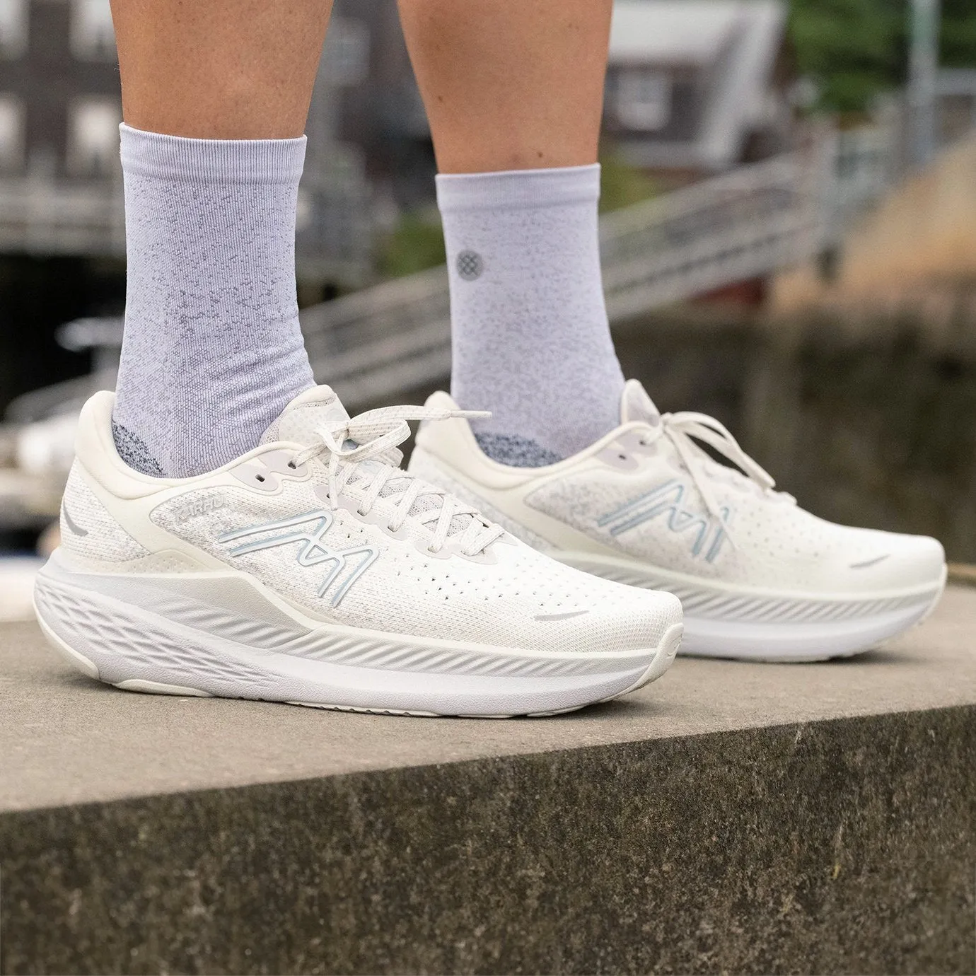 WOMEN'S MESTARI RUN 1.5 - ICICLE / STERLING BLUE Quick Life