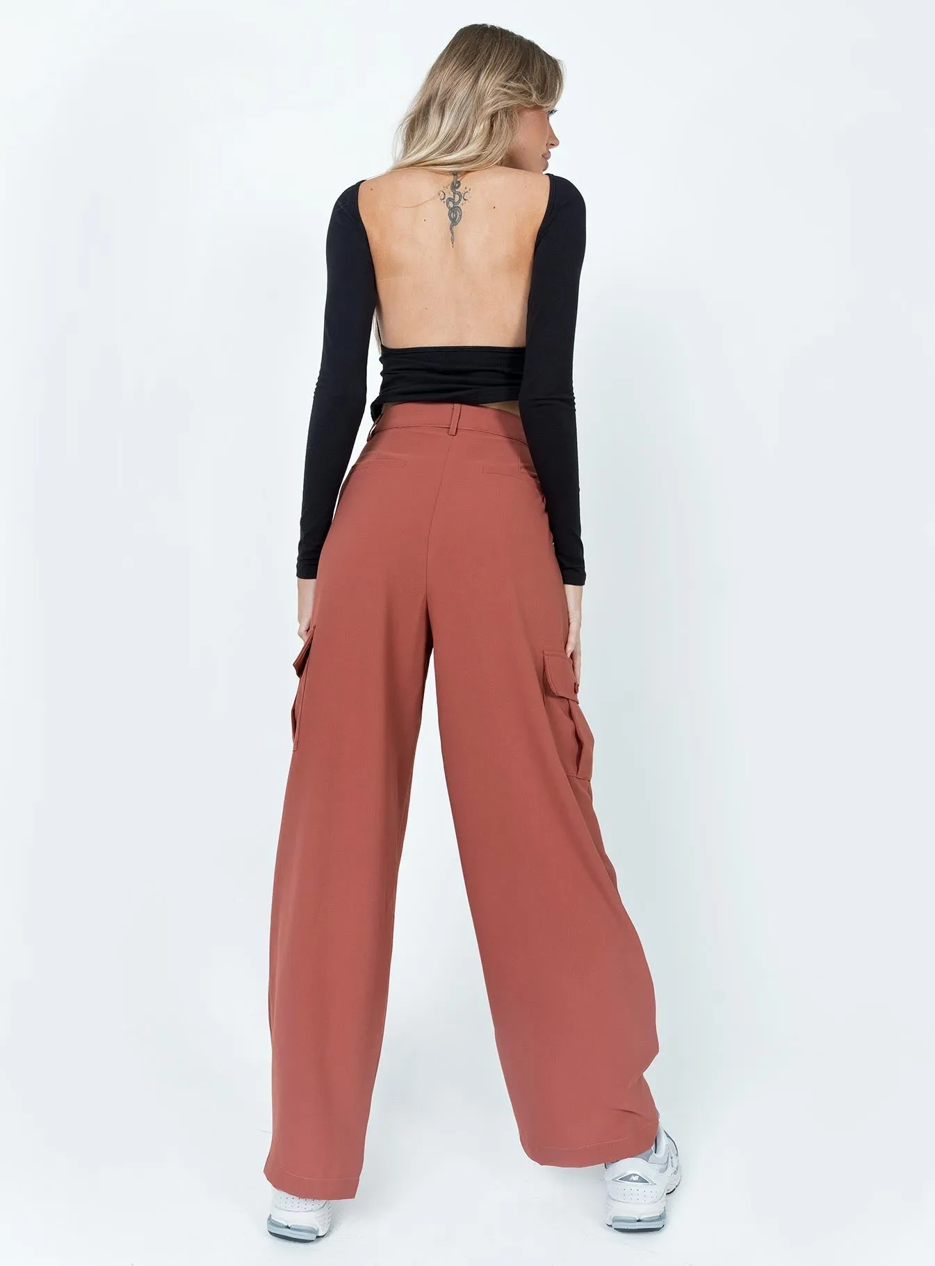 ReinforcedStitching MoistureWicking Kenzi Pants Brown