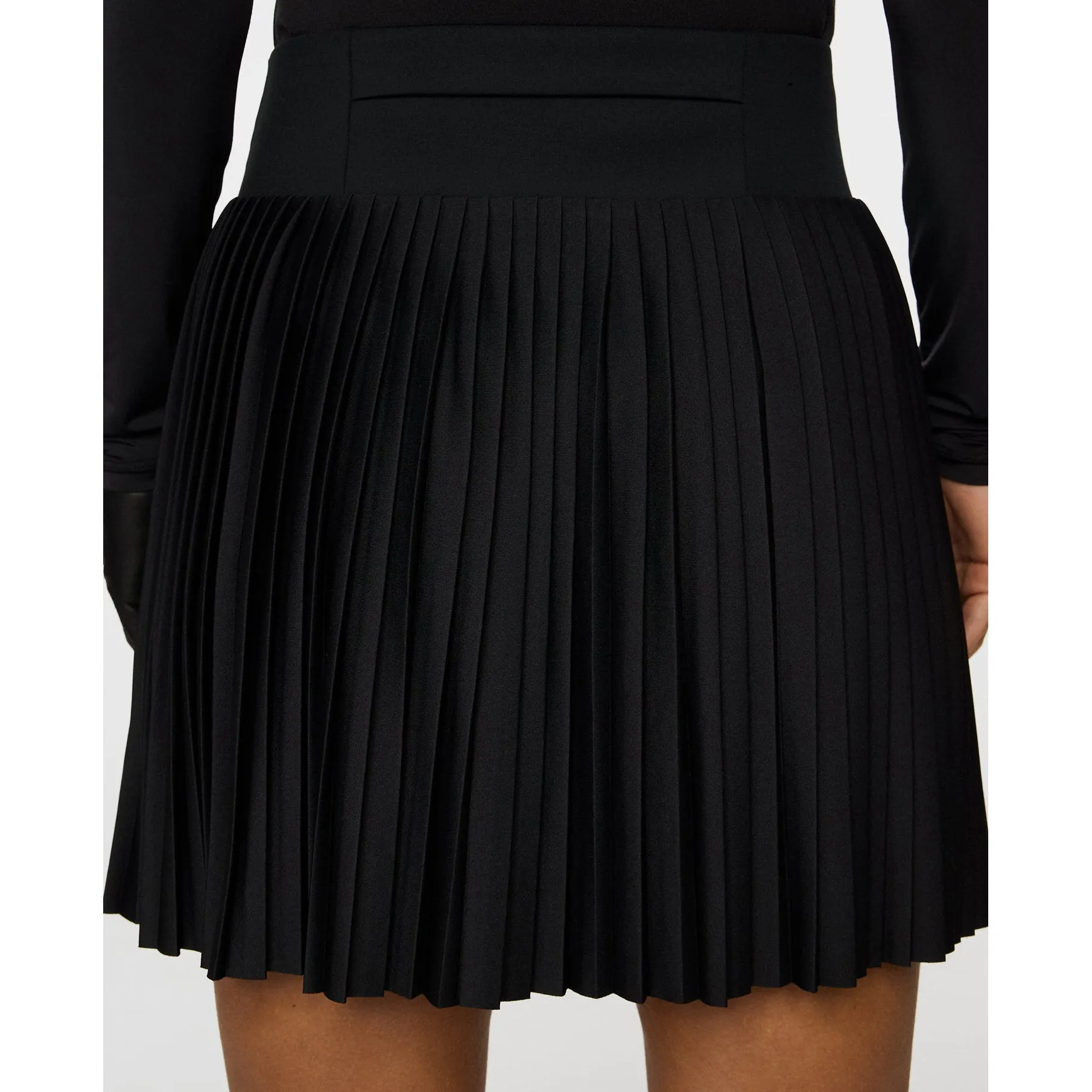 J.Lindeberg Women's Binx Golf Skirt - Black Everyday Favorite