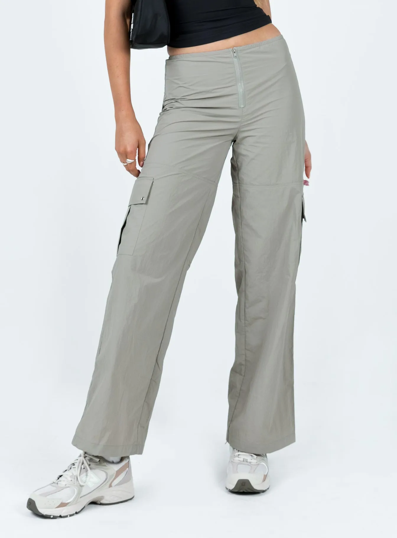 ErgonomicArticulatedDesign Roy Parachute Pants Grey