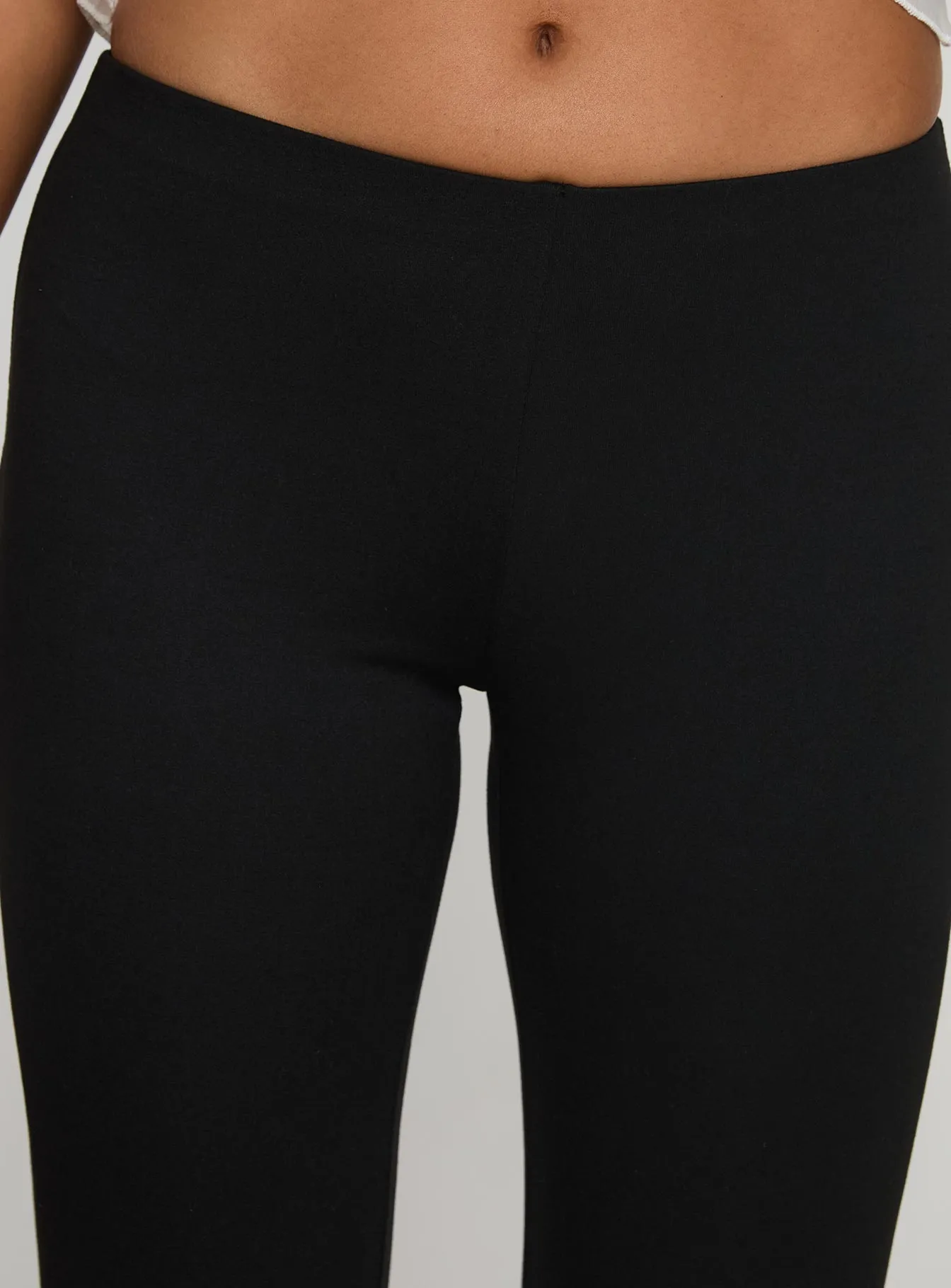 Witchcraft Capri Pants Black Utility Ready Anti Slip Waistband