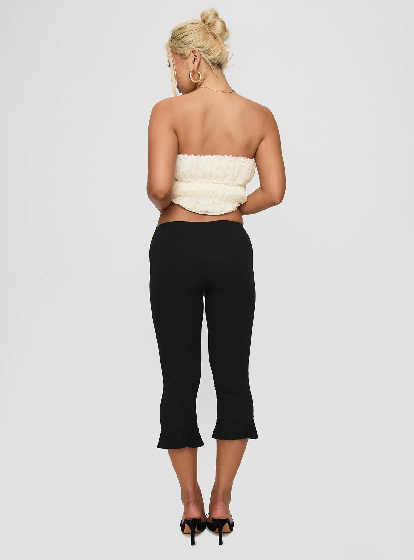 Witchcraft Capri Pants Black Chill Comfort hypoallergenic material