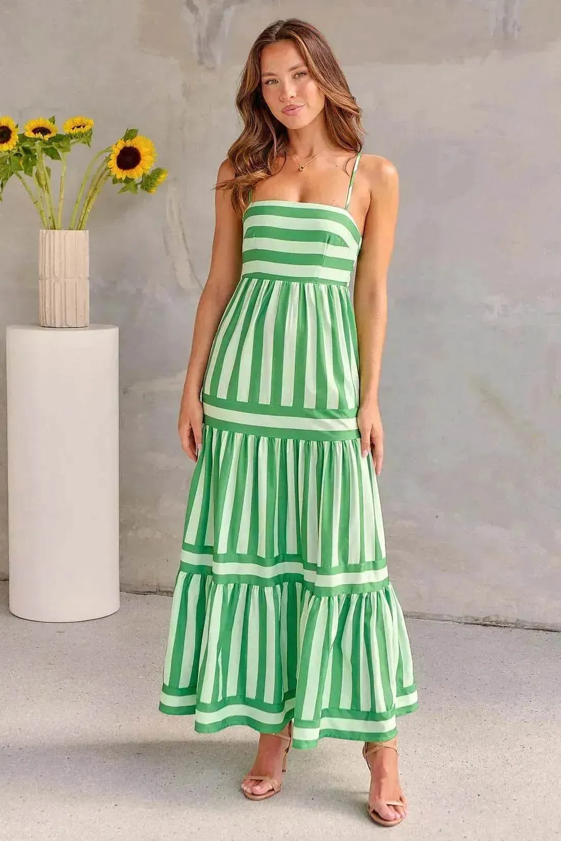 Sleek Tone Sculpted Form Summer Striped Printed Suspender Long Dress With Pockets Fashion Square Neck Backless Dresses For Beach Vacation Women Clothing
