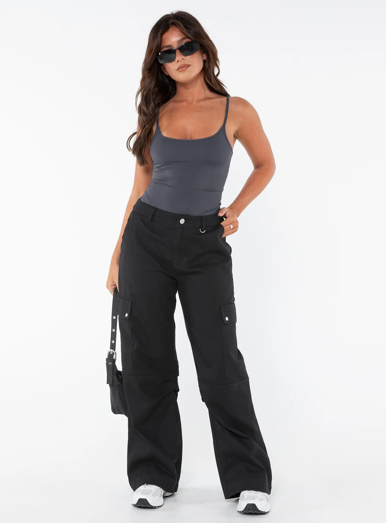 Flattering Cut Fallout Mid Rise Cargo Pants Black Petite