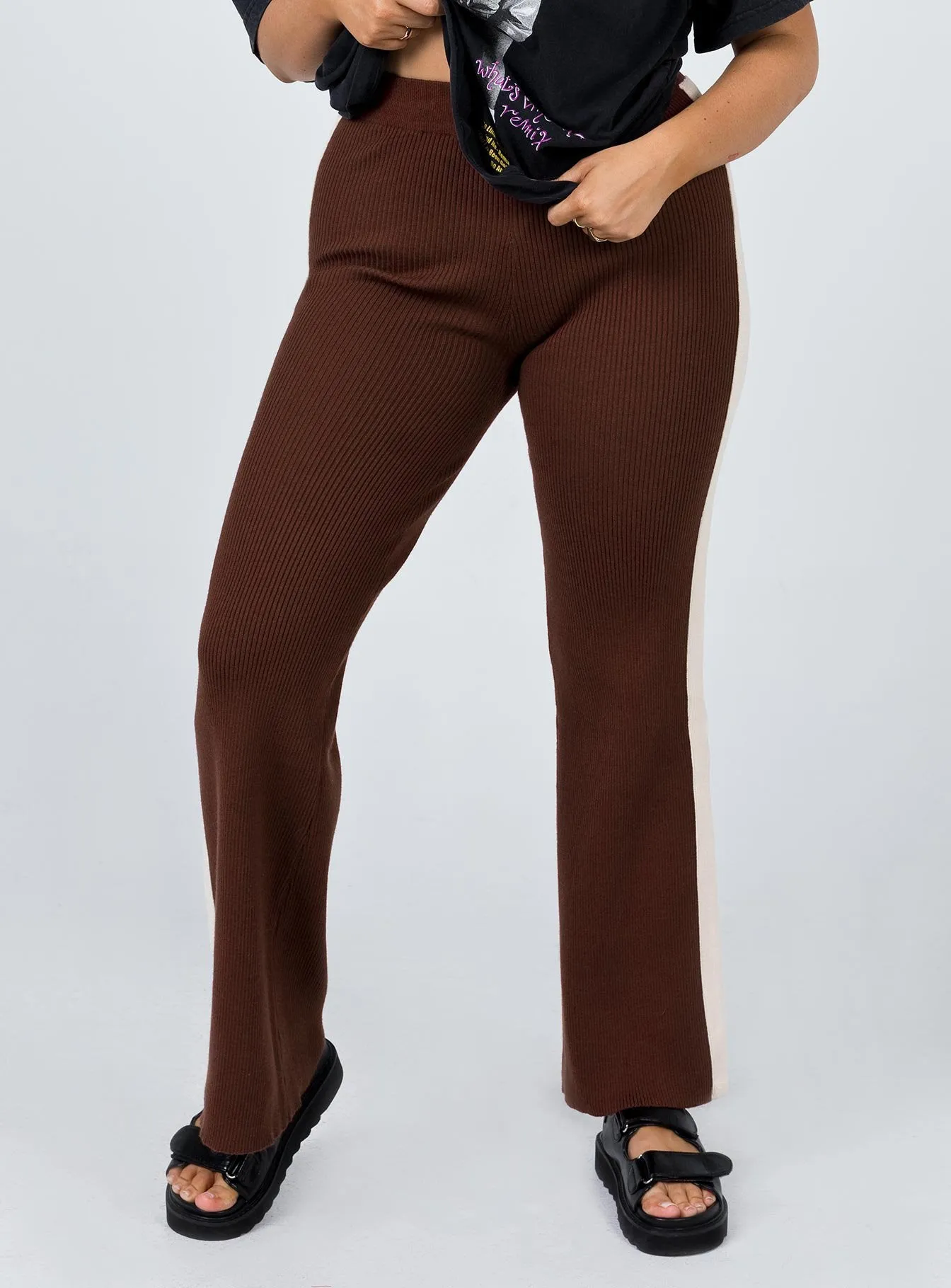 Contrast Wide Leg Knit Pant Relax Fit Design