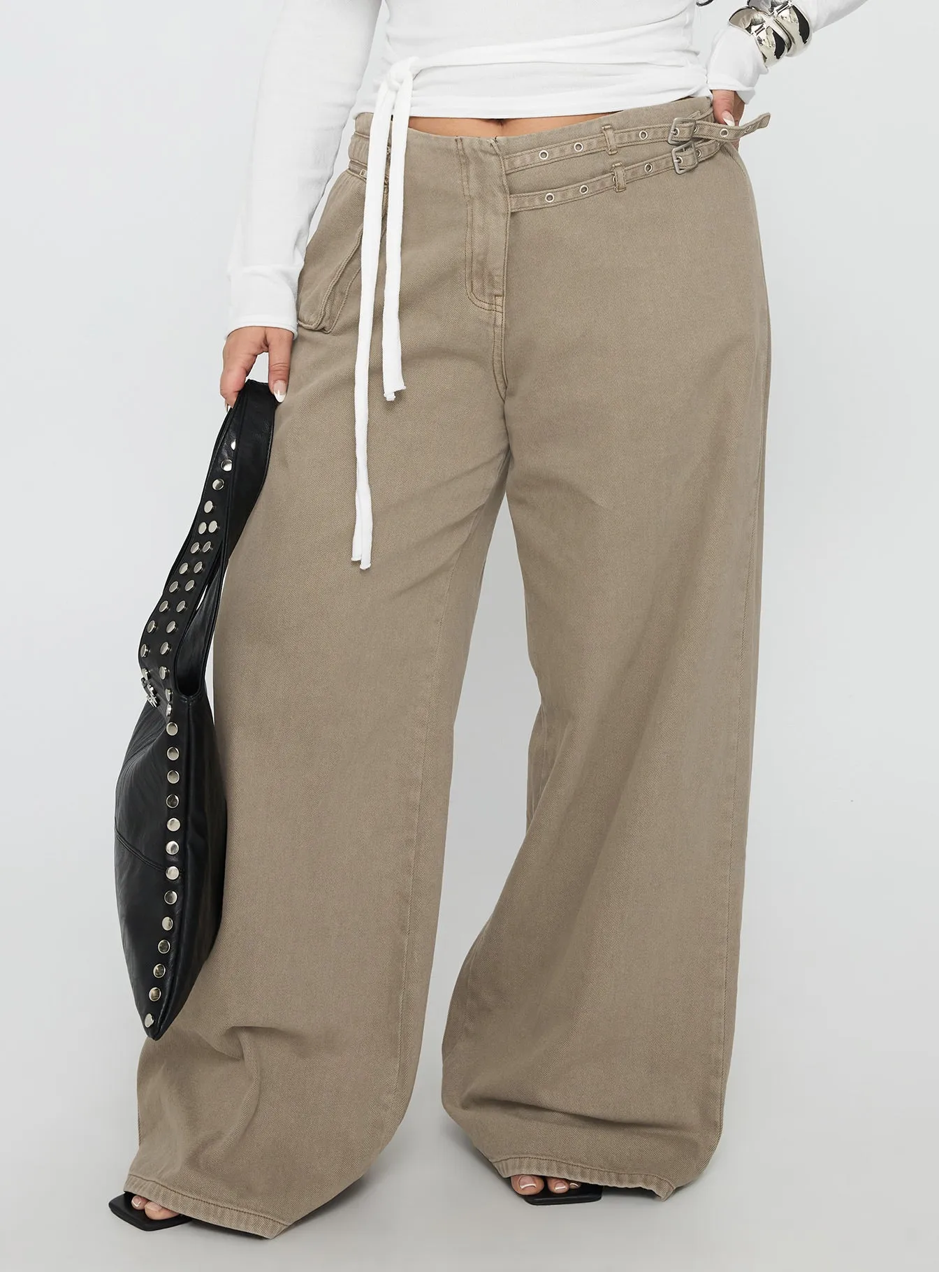 Paltrow Cargo Jeans Washed Brown Curve Weekend Style