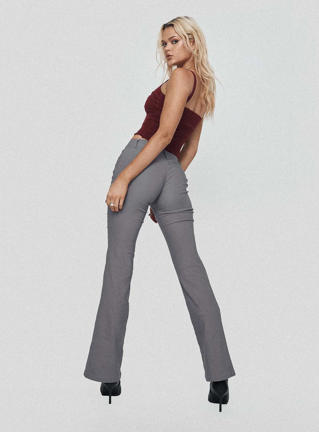 Bold Design Comfortable Layering Kinkirk Flared Pants Grey