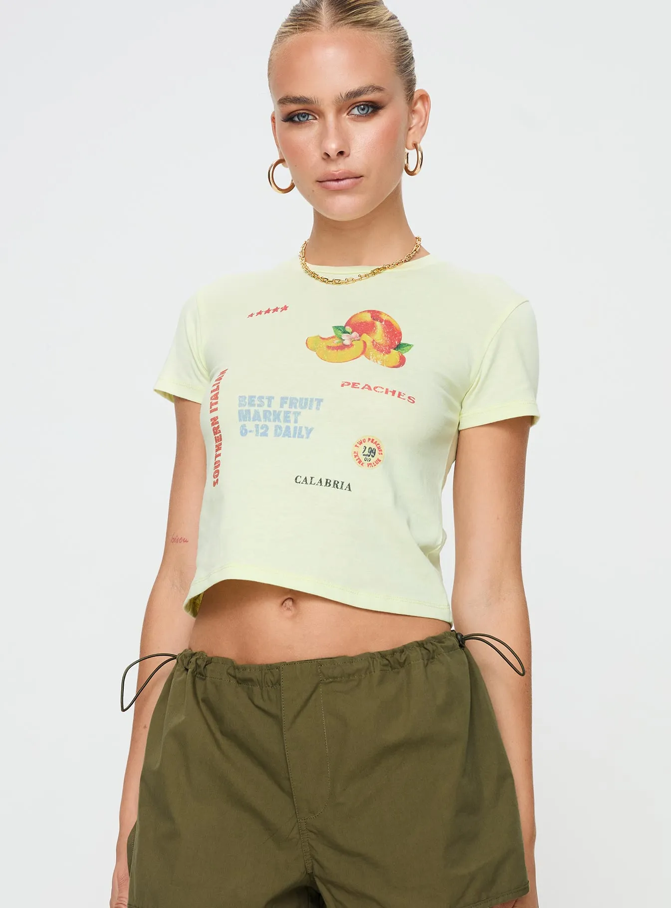 Fruit Market Tee Yellow Urban Casual Look