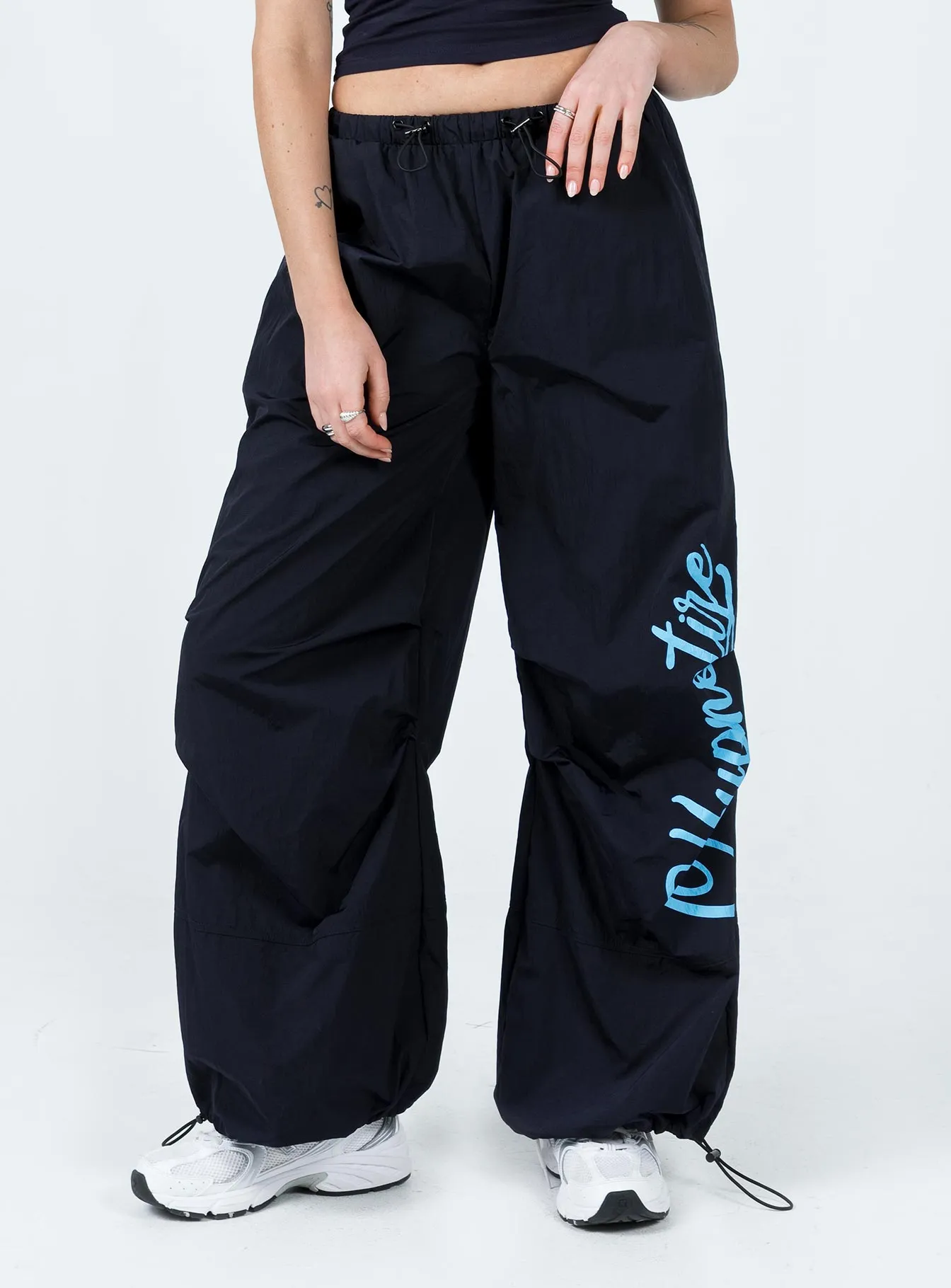 Hypnotize Parachute Pants Navy FlexibleMobilityDesign Double Needle Stitching