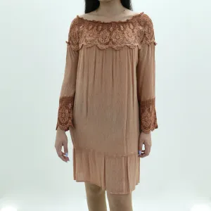 Women's Lace Neckline Ruffle Dress,Nude Comfortable fit Contrast-Lining