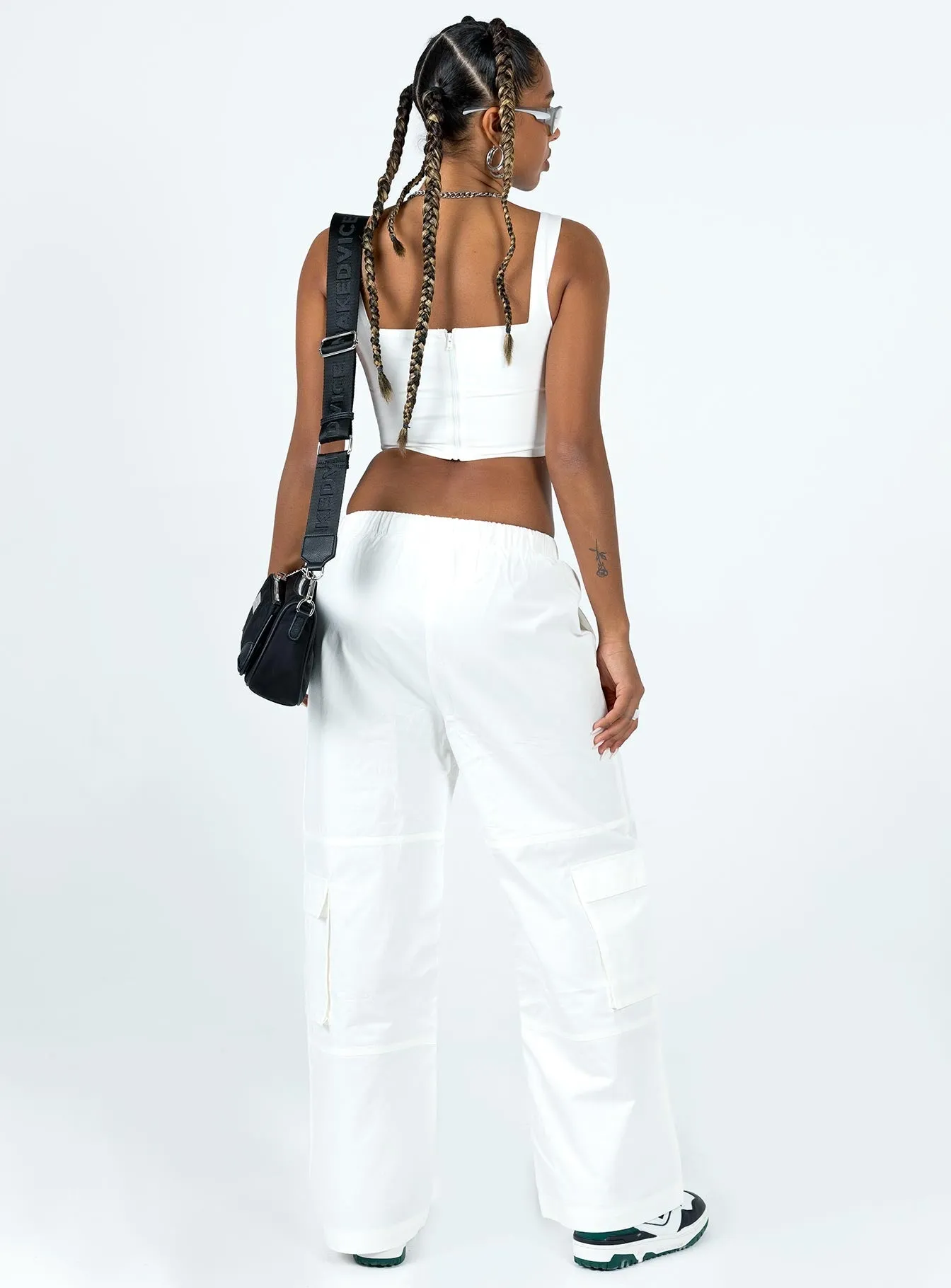 Compact Packability Sporty Layers Kiandra Set Cream