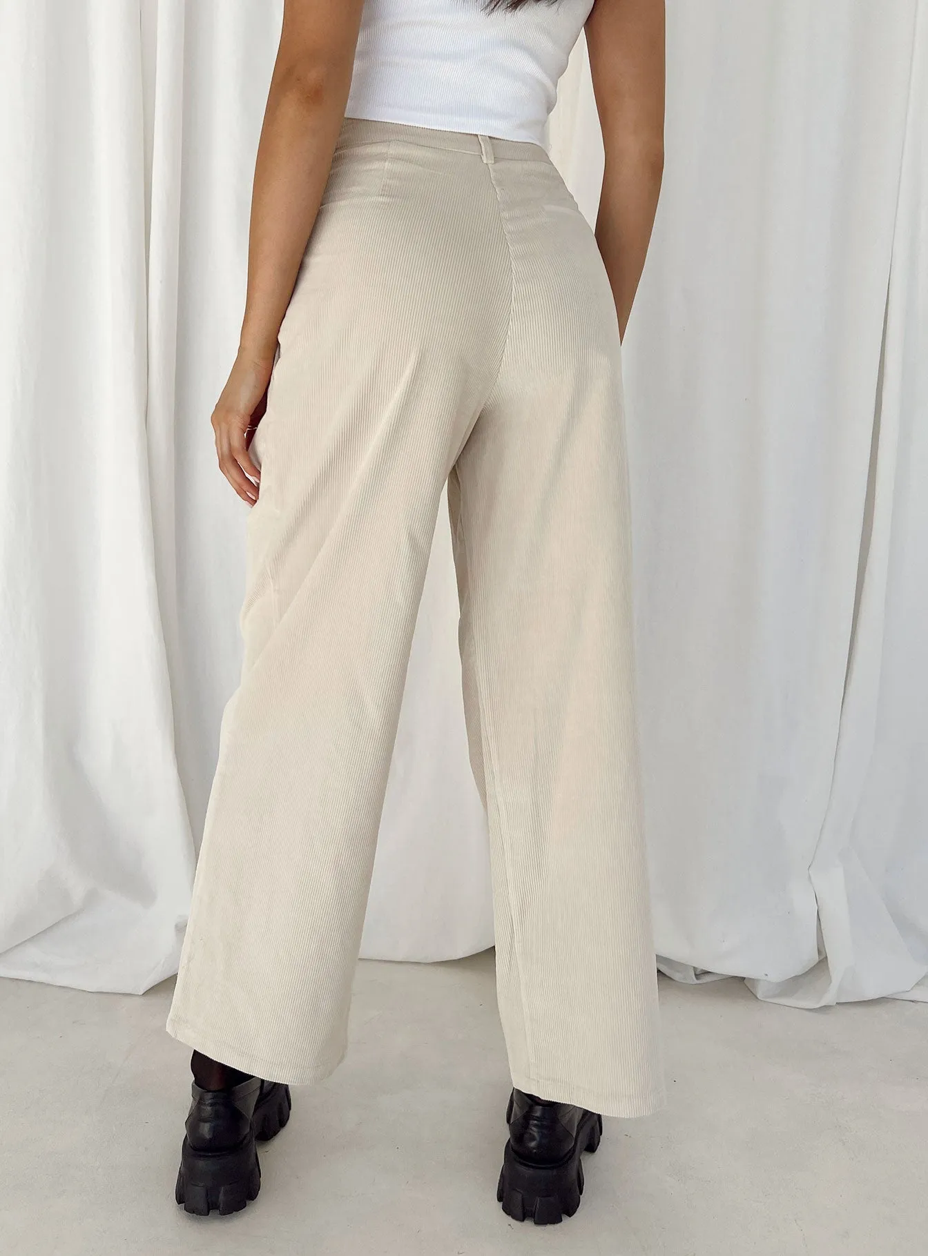 La Mesa Pant Beige ArticulatedJoints Eco Friendly Dye Process