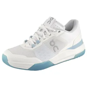On Women's THE ROGER Advantage Pro - White/Chambray Form Fit