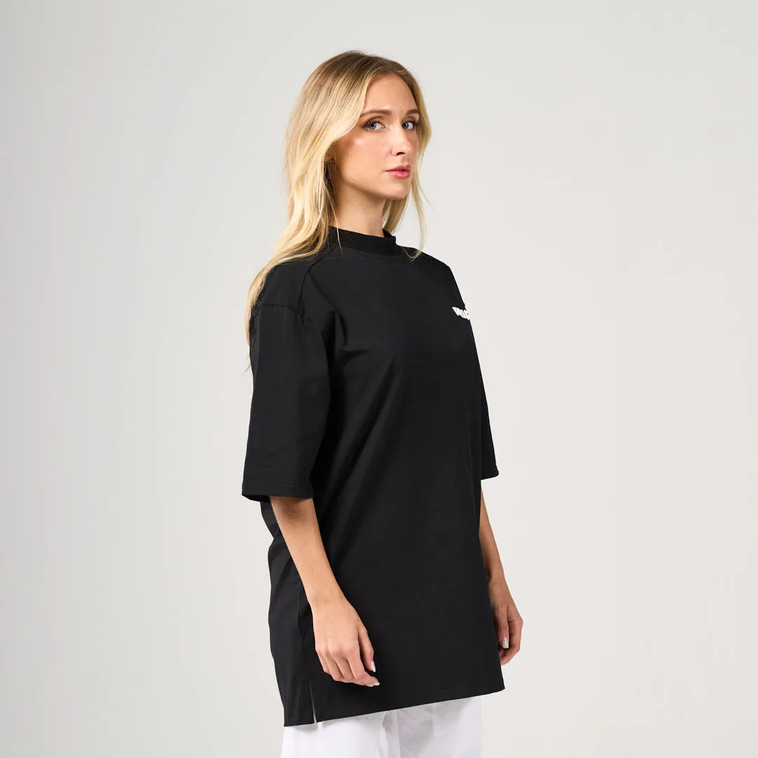 The Impossible Oversized T-Shirt - Black Simple Comfort Wear