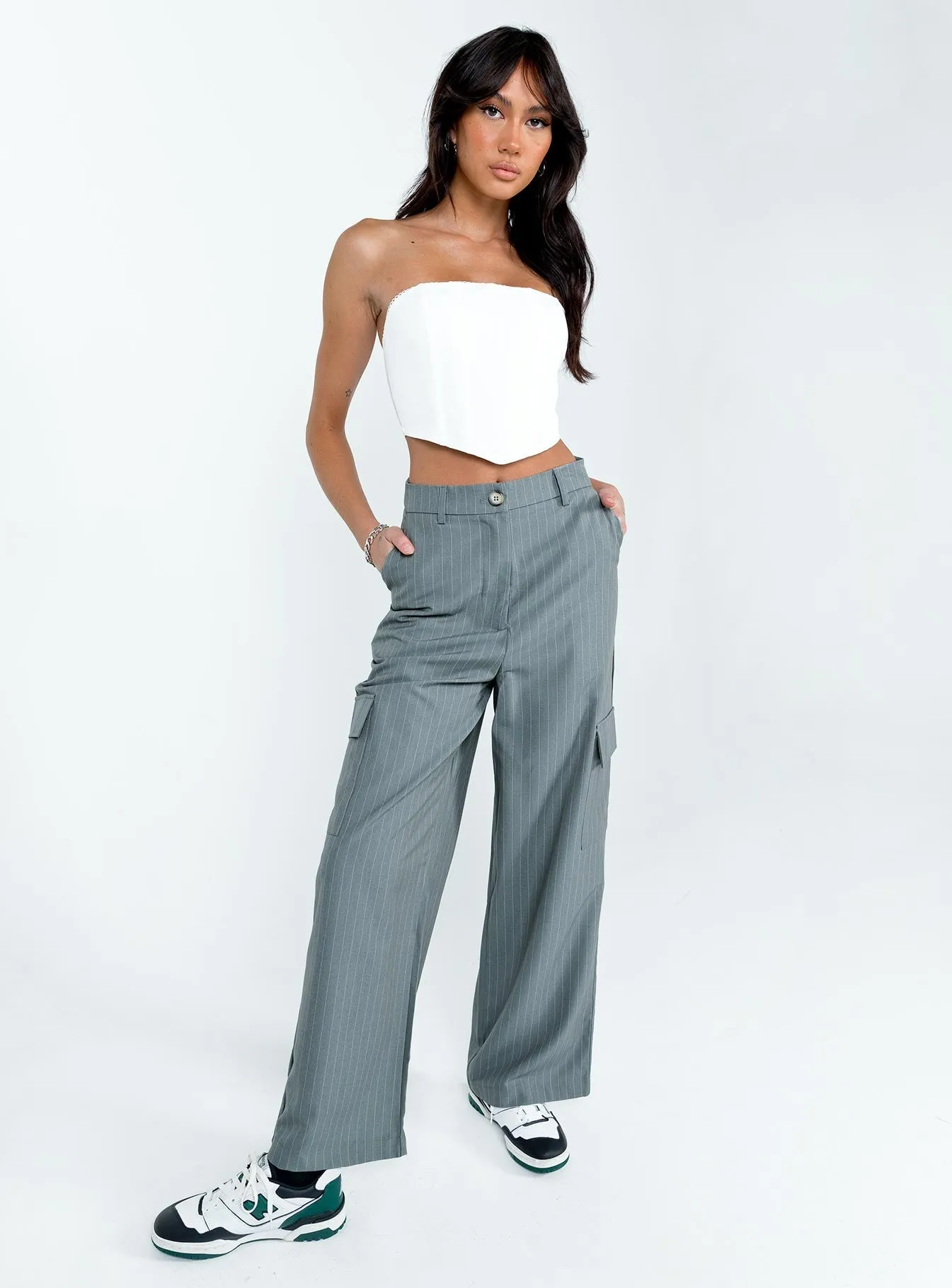 Lilli Pants Grey Perfect Shape Snug Fit