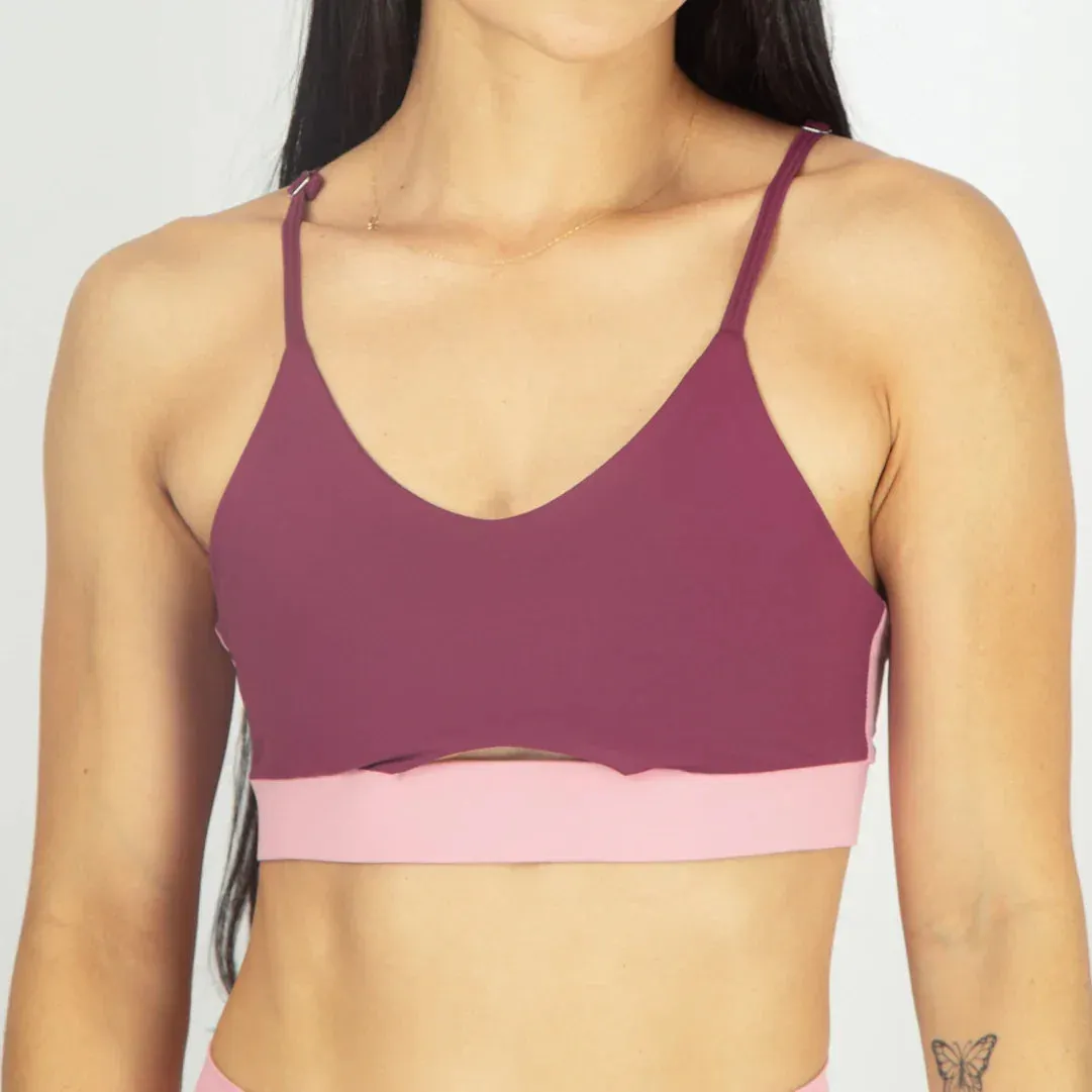 Relaxed fit seams Top deportivo femenino con abertura frontal