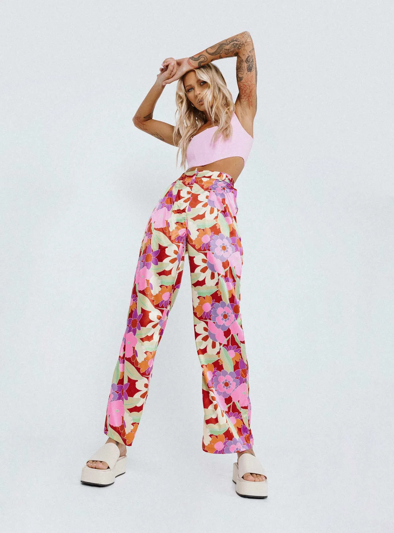 Sleek Appearance Core Movement Floral Field Pants Pink