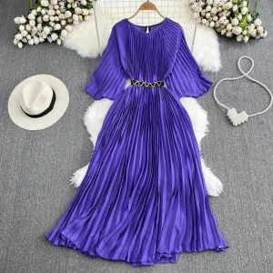 luxurious style, long sleeved round neck with waistband and slim A-line pleated dress, light and mature style, large swing, long Urban Fit