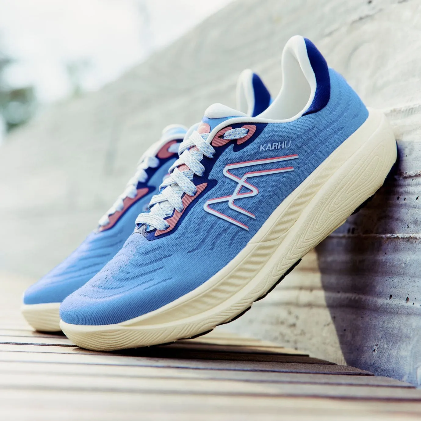 WOMEN'S IKONI 3.0 HIVO - VISTA BLUE / LANTANA All Day Comfort Engineering Trail Ease