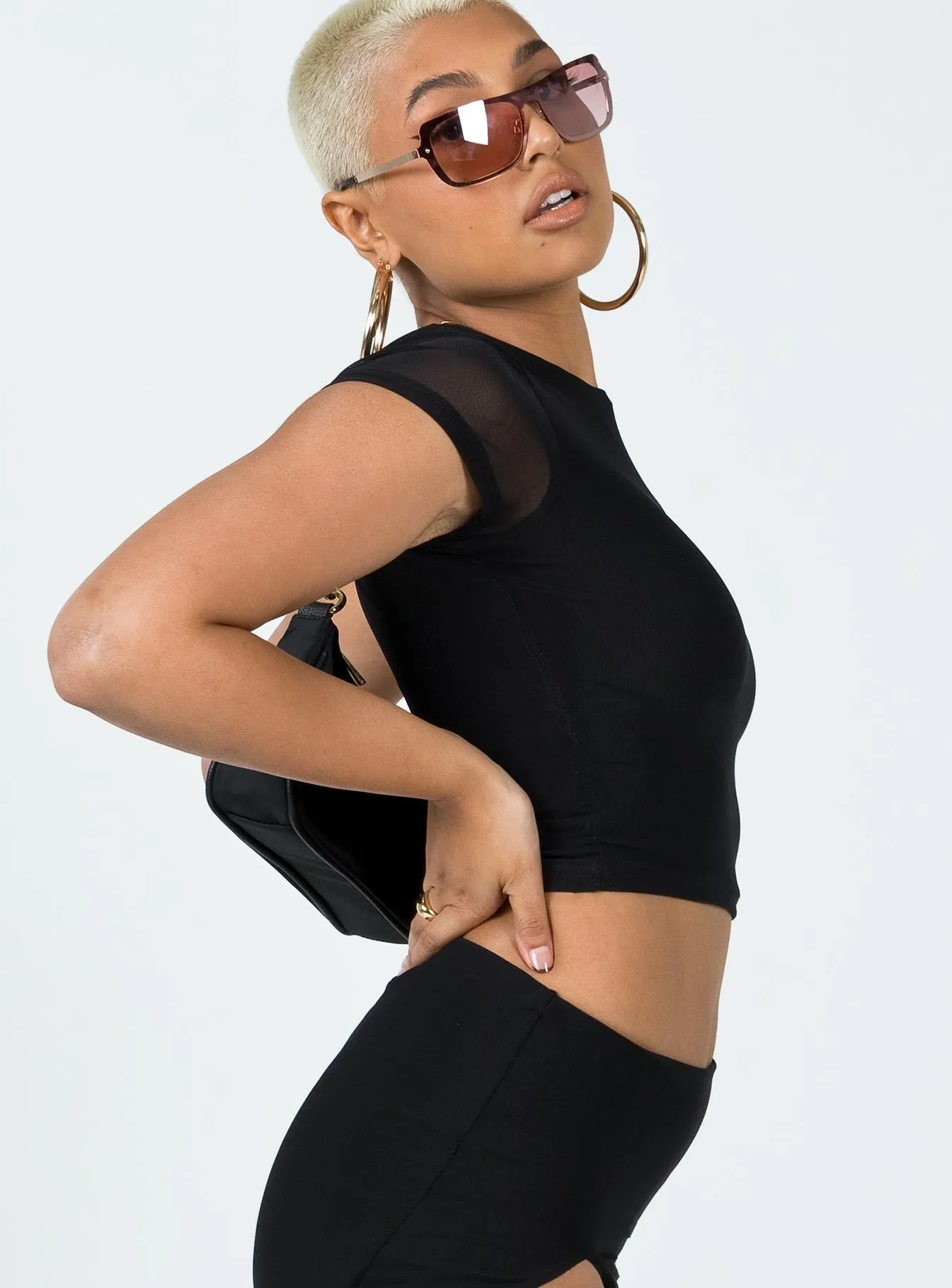 Bold Move Top Black Easter Sporty Fit