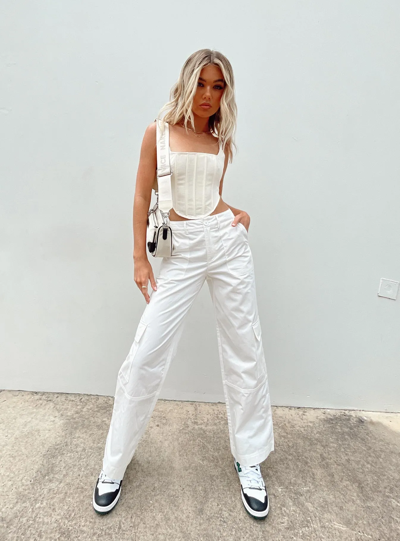 Ventilated Panels Ayla Linen Pants White