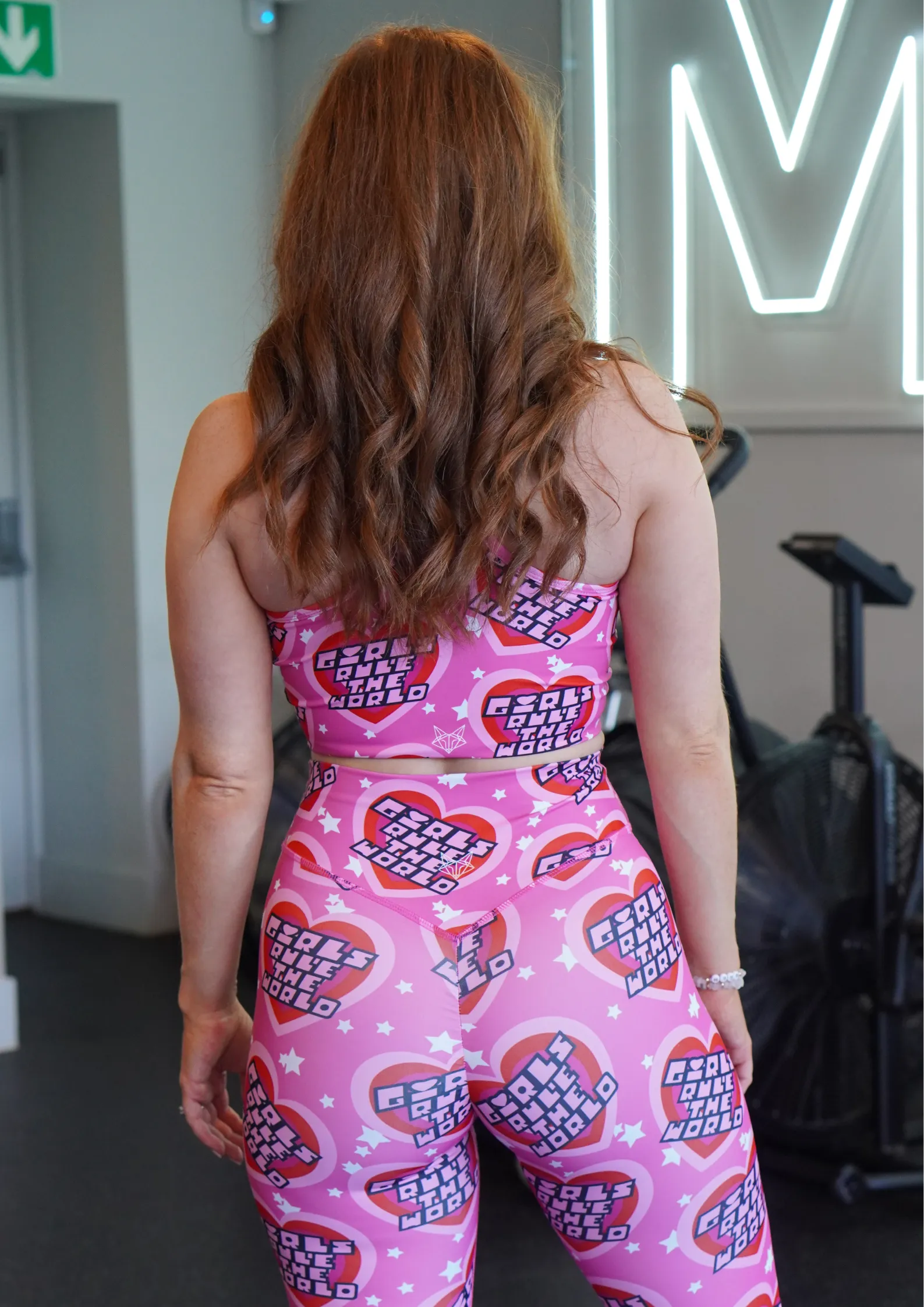 Relaxed Design Girls Rule V-Booty Leggings