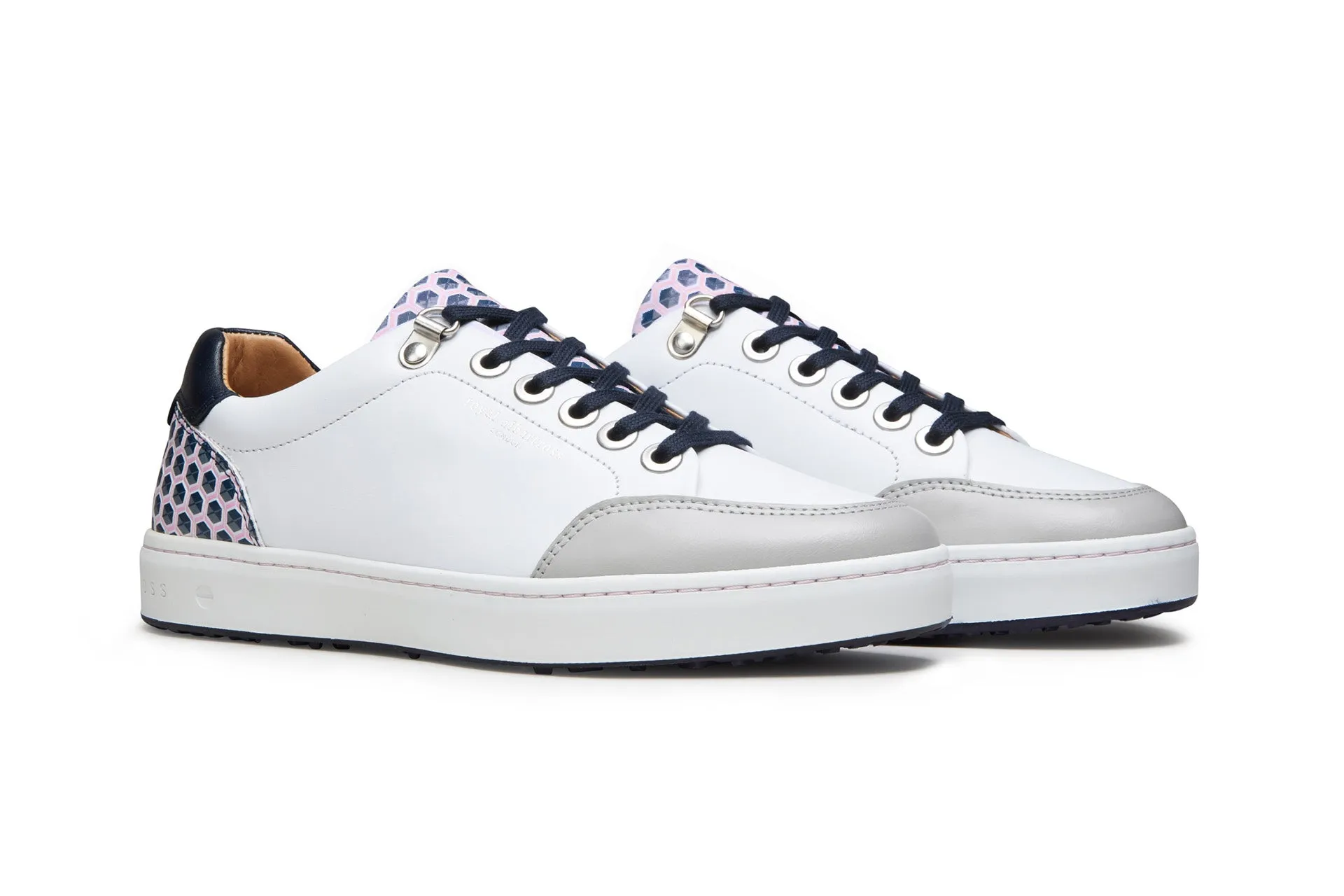 Enduring Comfort Fieldfox | Geo White/Navy
