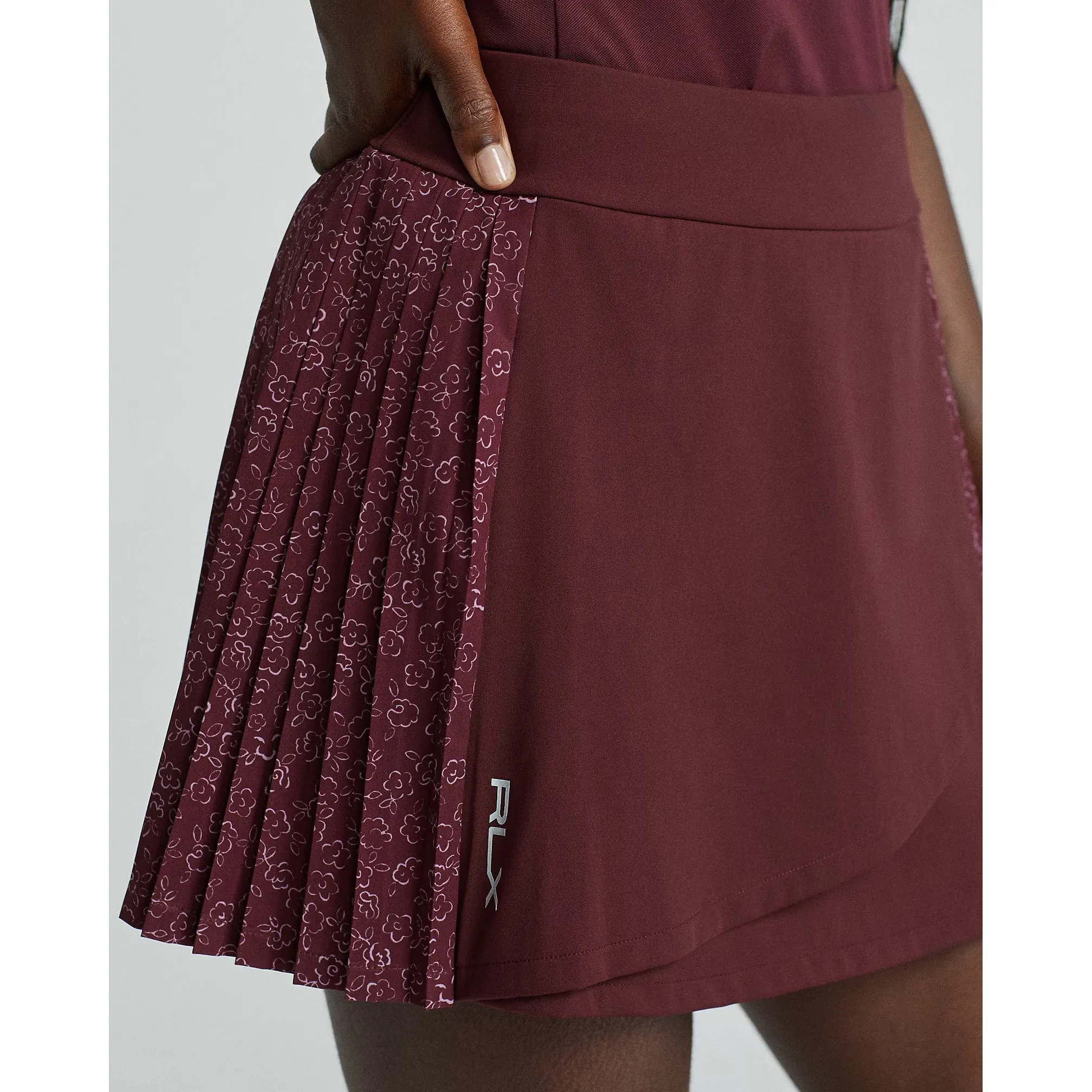 Contrast Panel Tiered Design RLX Ralph Lauren Women's Side Pleated Aim Skort 17" - Harvard Wine University Floral
