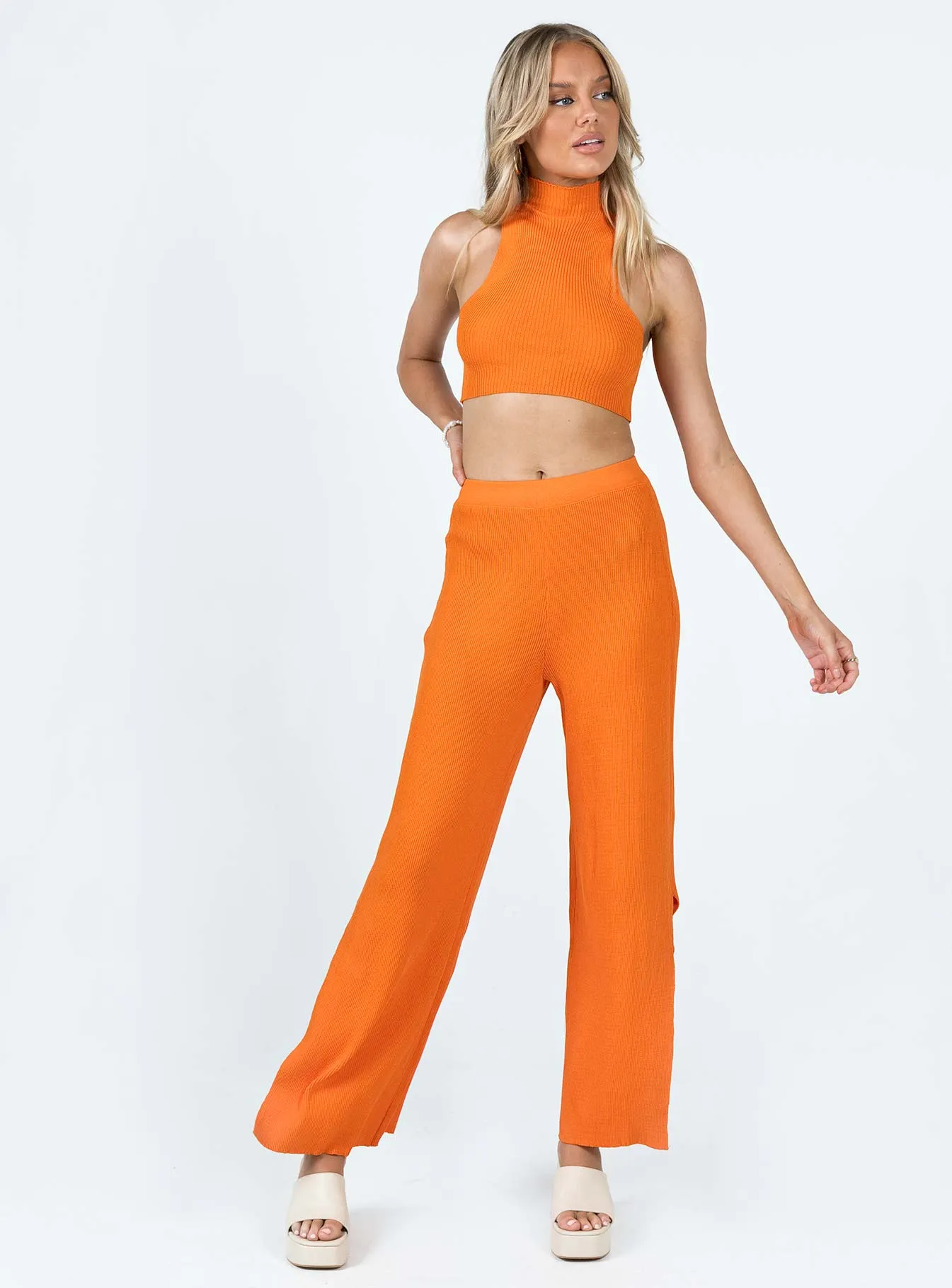 Terrell Set Orange Comfy Look